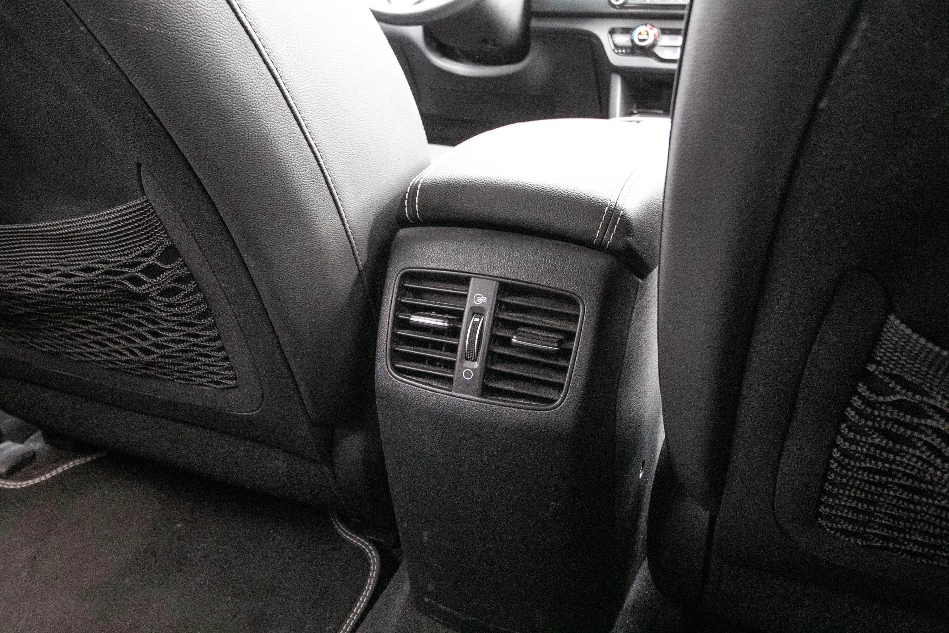Kia e-Niro ExecutiveLine 64 kWh - 3 Fase | Leer | JBL Audio — photo 9
