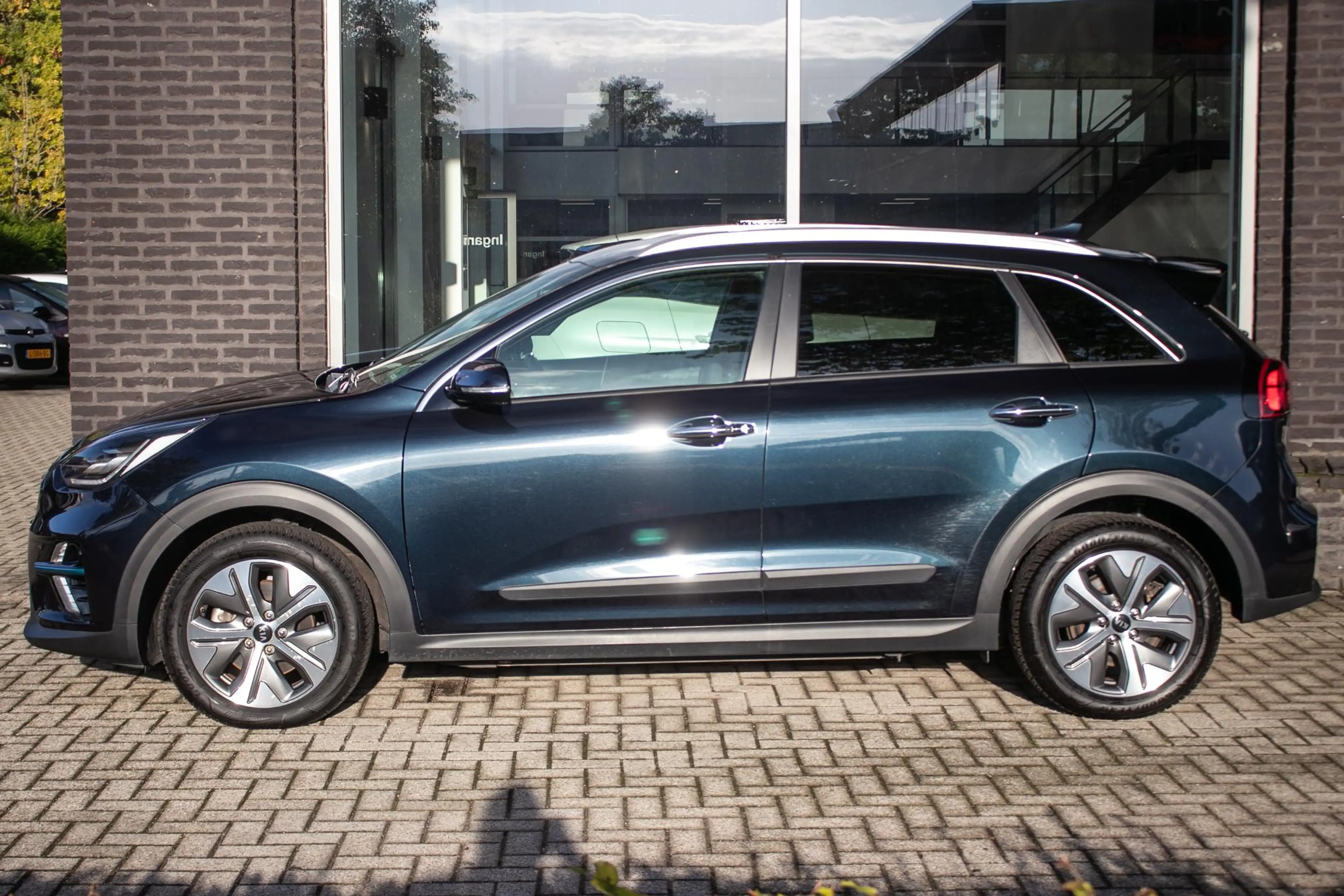 Kia e-Niro ExecutiveLine 64 kWh - 3 Fase | Leer | JBL Audio — photo 12