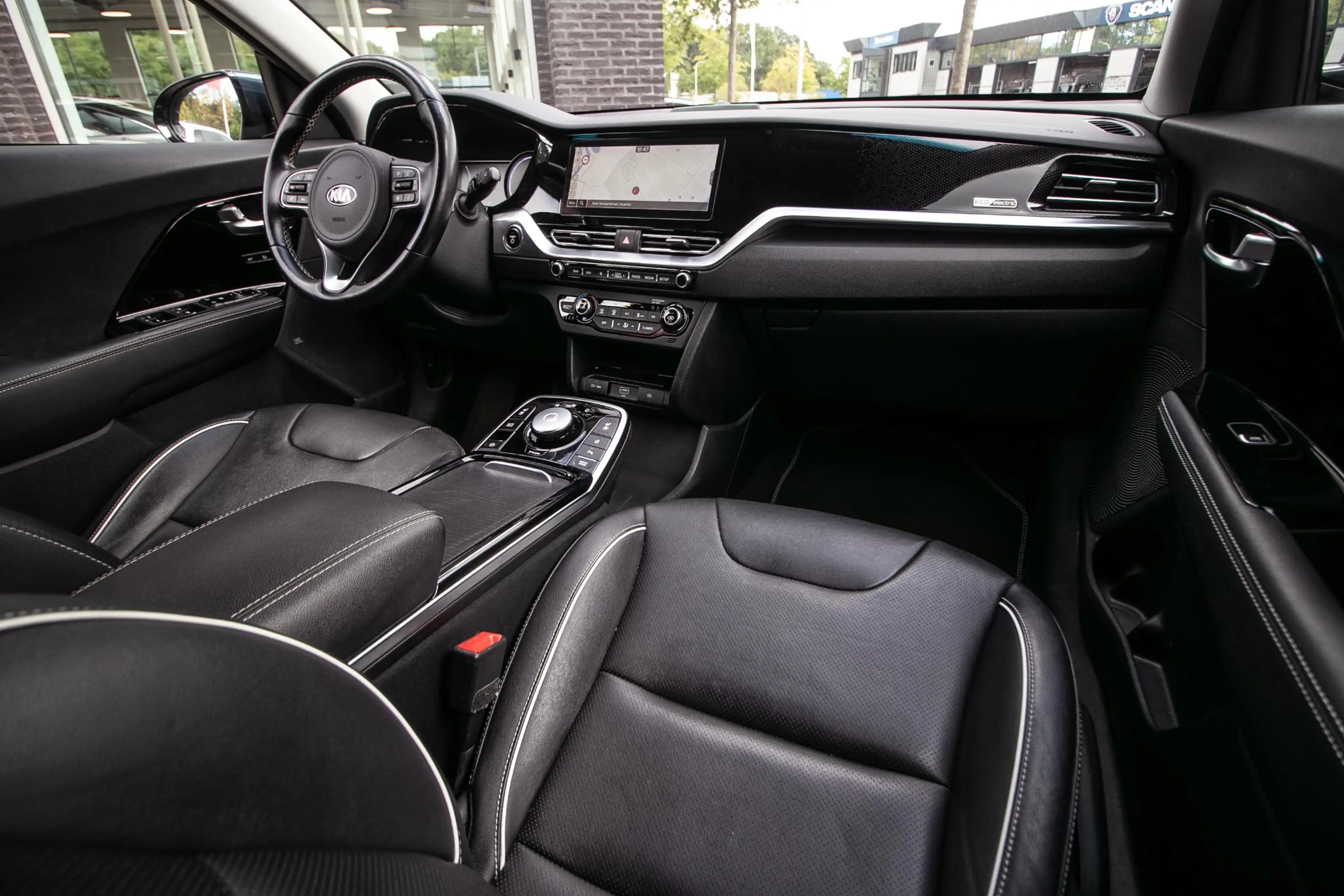 Kia e-Niro ExecutiveLine 64 kWh - 3 Fase | Leer | JBL Audio — photo 3
