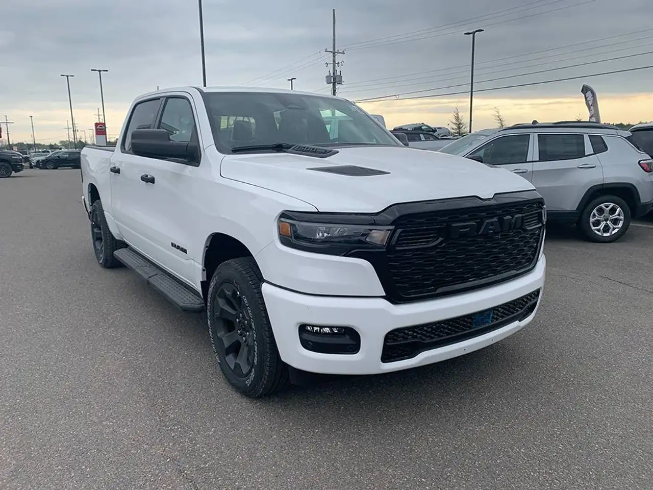 RAM 1500 снимка RAM 1500
