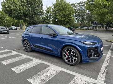 Sportback 100 kWh Quattro Edition one blue
