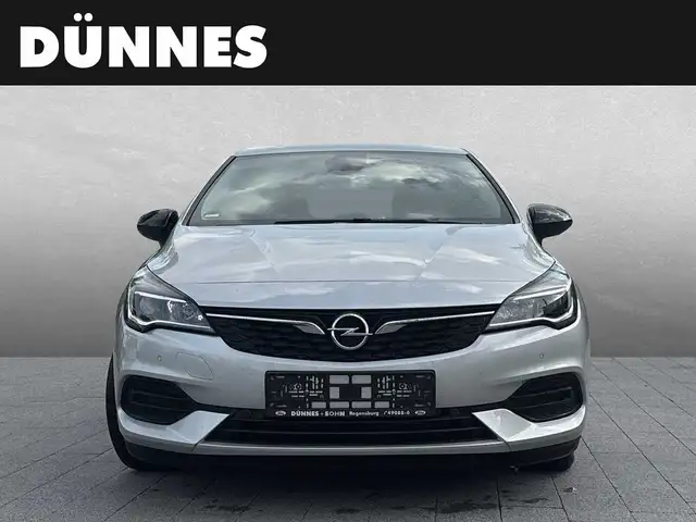 Opel Astra view 8