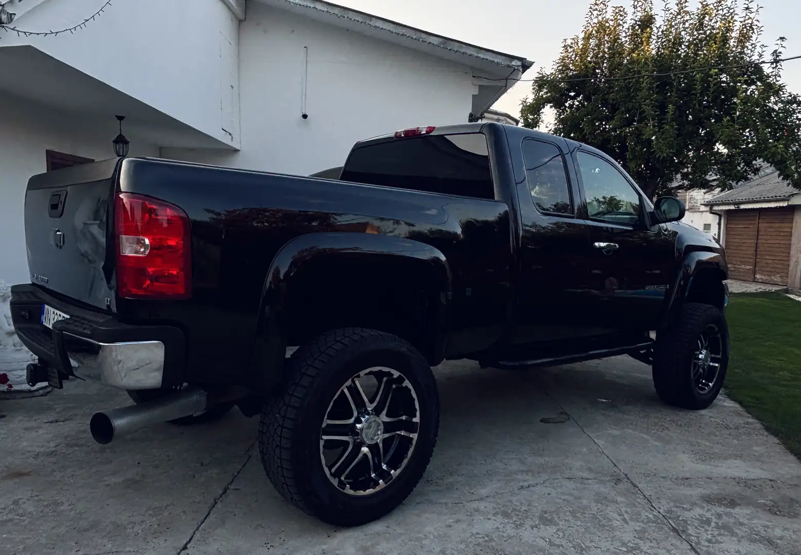 Chevrolet Silverado Duramax 6.6 v8 diesel, 400 hp, 4x4 crna - 2