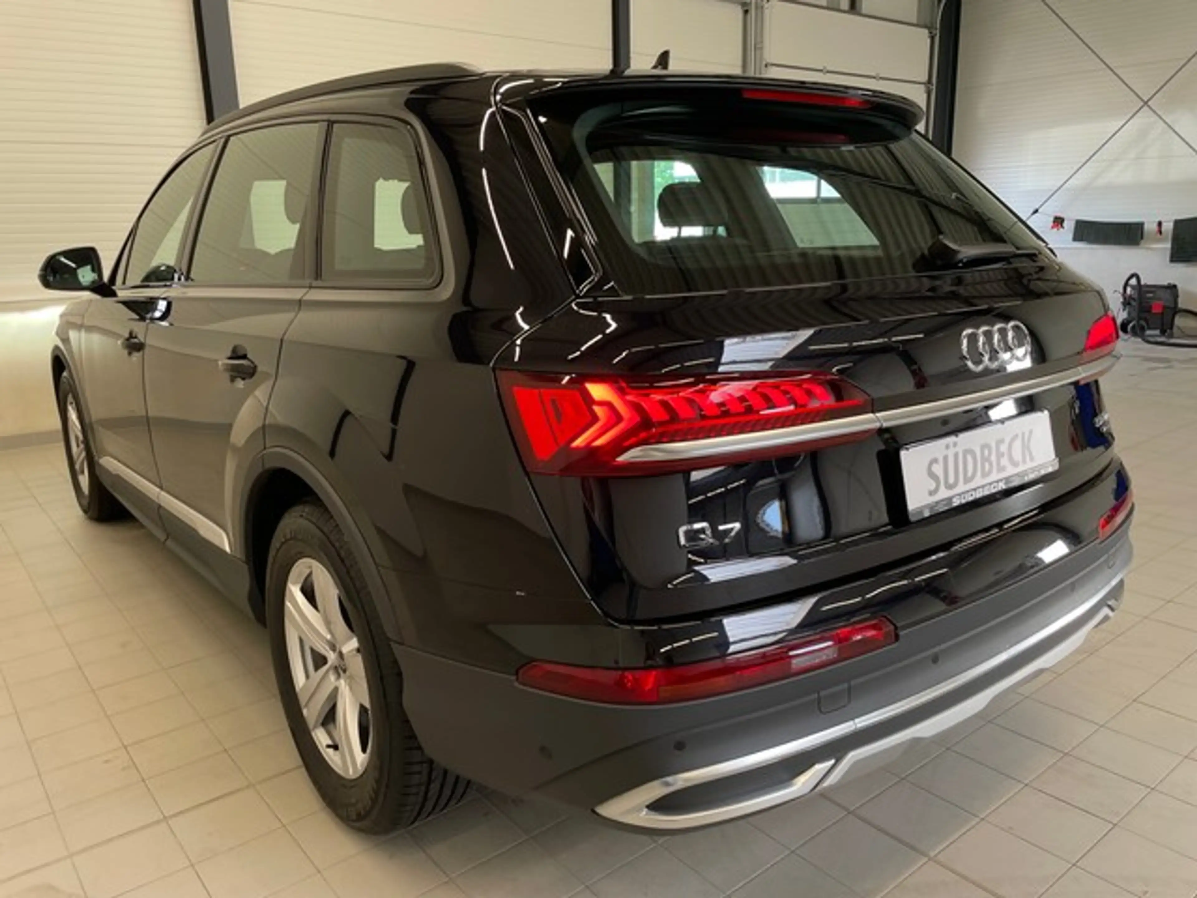 Audi Q7 50 TDI quattro AHK+NAVI+ACC+RFK+MATRIX — photo 7