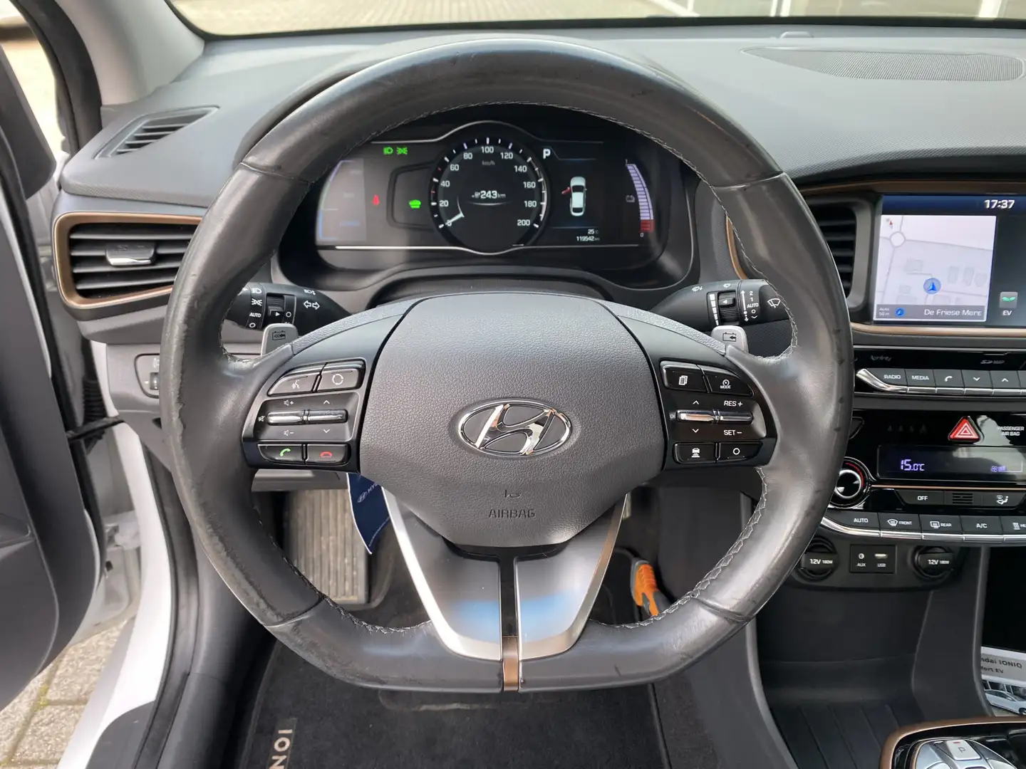 Hyundai IONIQ Comfort EV // €10.950 NA SUBSIDIE // 50% deal 6.47 Bianco - 2