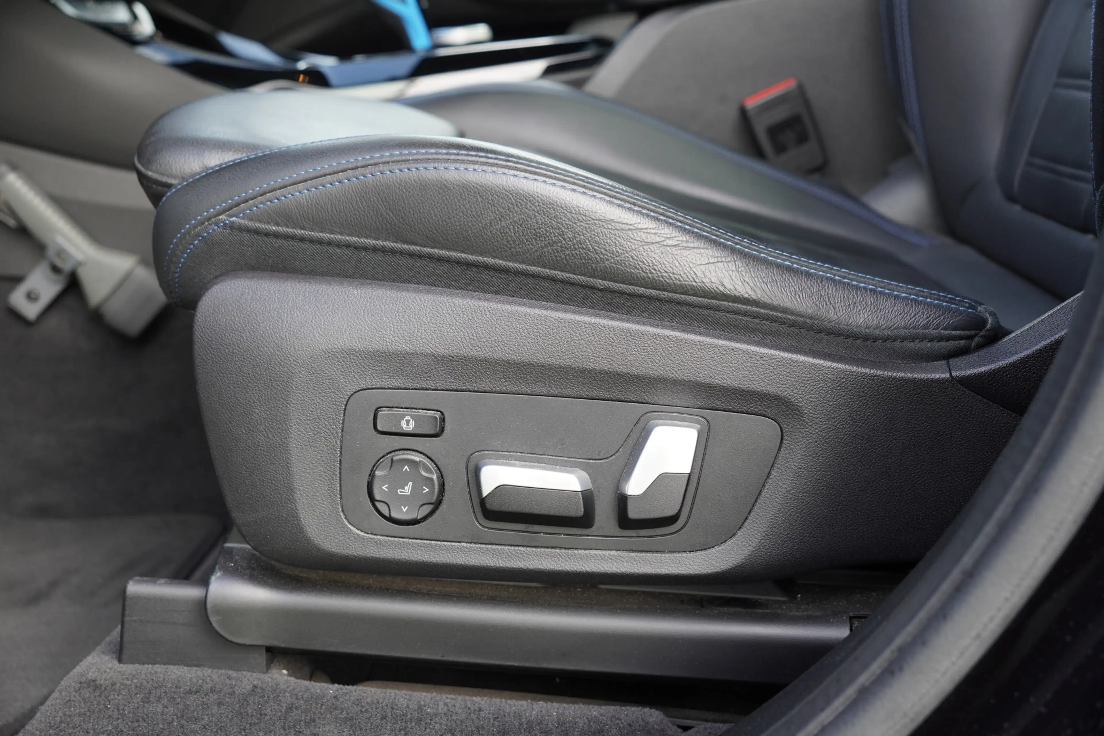 BMW iX3 High Executive 80 kWh / SOH 93% / Panoramadak / Tr — photo 15
