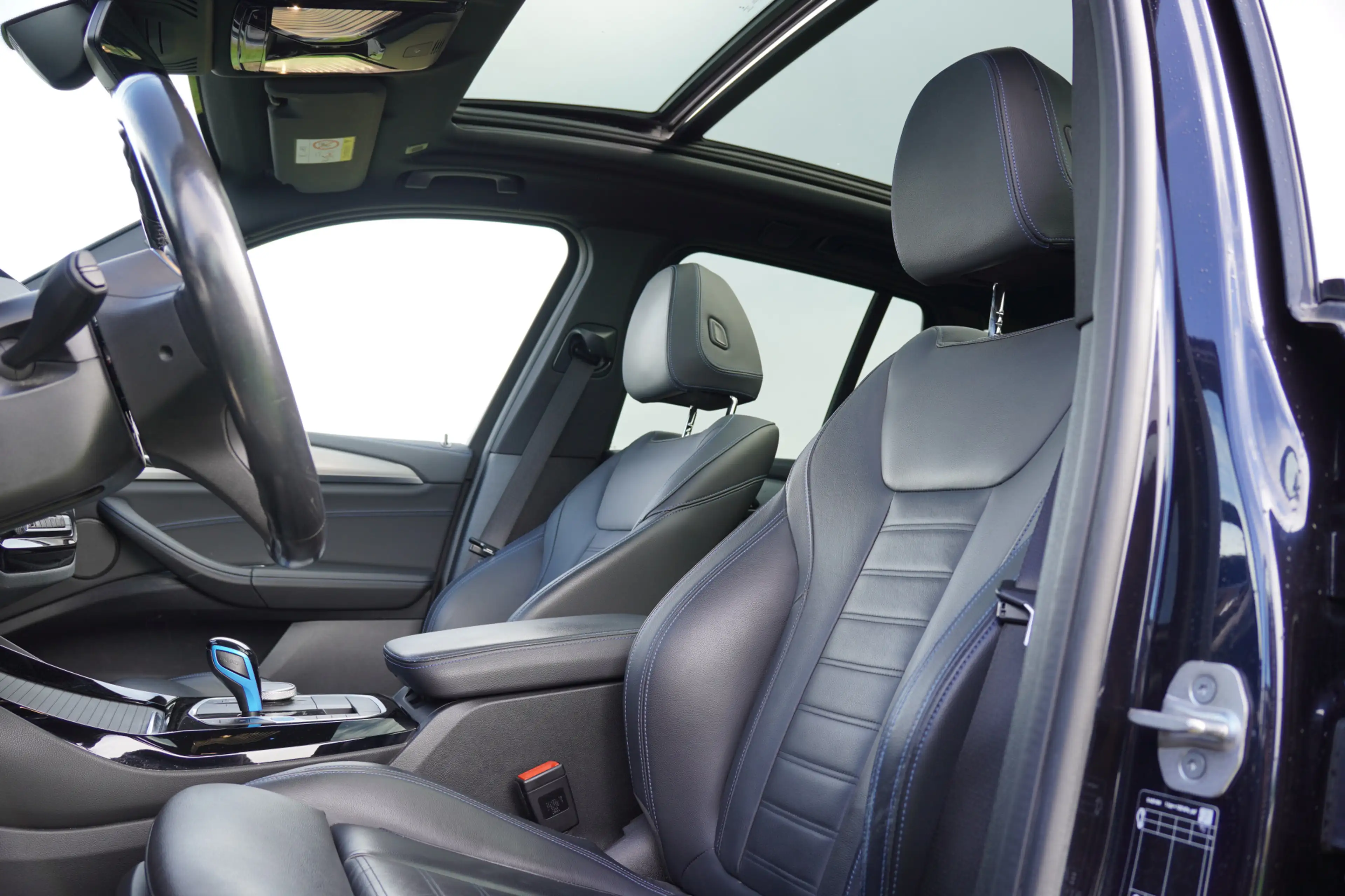 BMW iX3 High Executive 80 kWh / SOH 93% / Panoramadak / Tr — photo 10