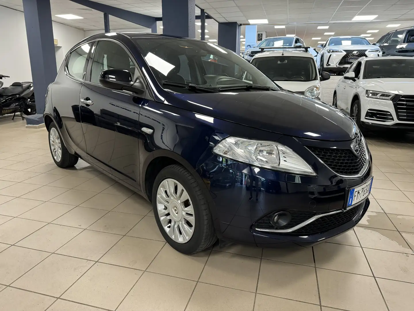 Lancia Ypsilon Ypsilon III 2015 1.2 Platinum 69cv Blu/Azzurro - 1