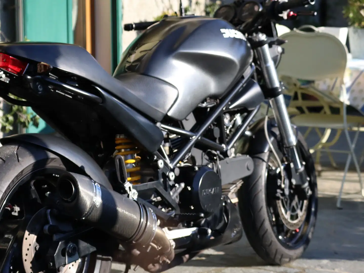 Ducati Monster 695 Black - 2