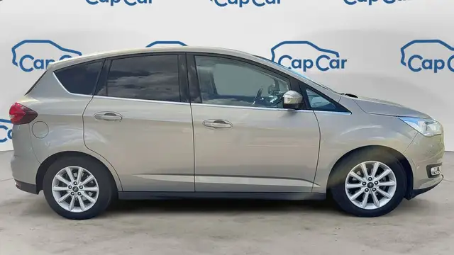 Ford C-Max view 4