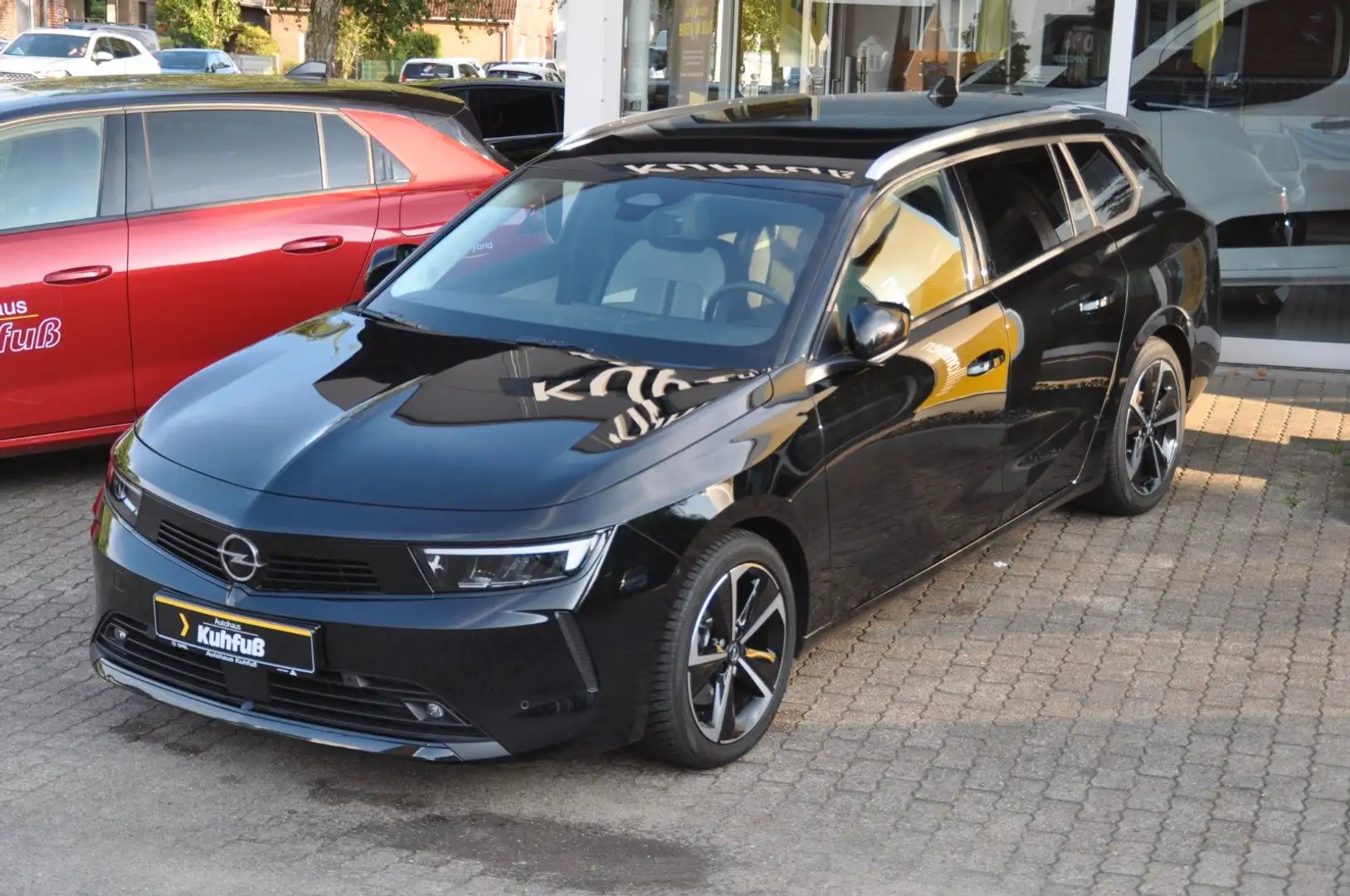 Opel Astra L Sports Tourer GS Schwarz - 2
