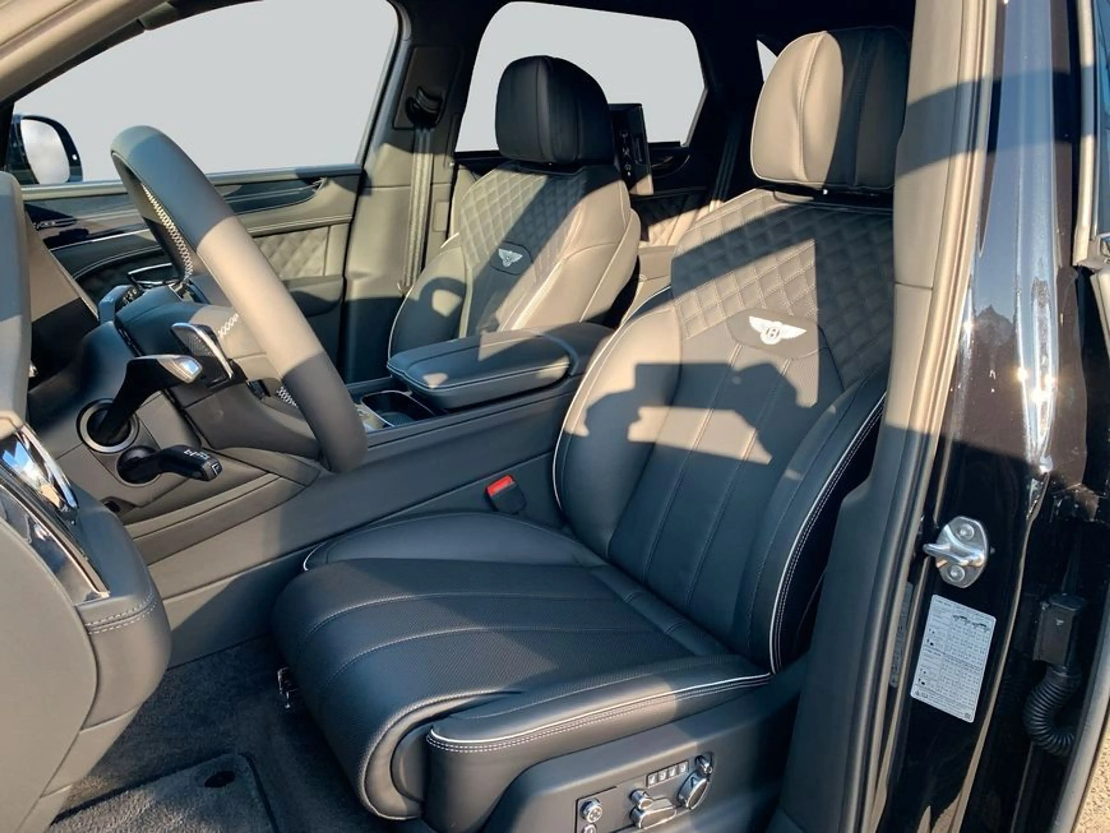 Bentley Bentayga S 404 kW, 5-türig — photo 13
