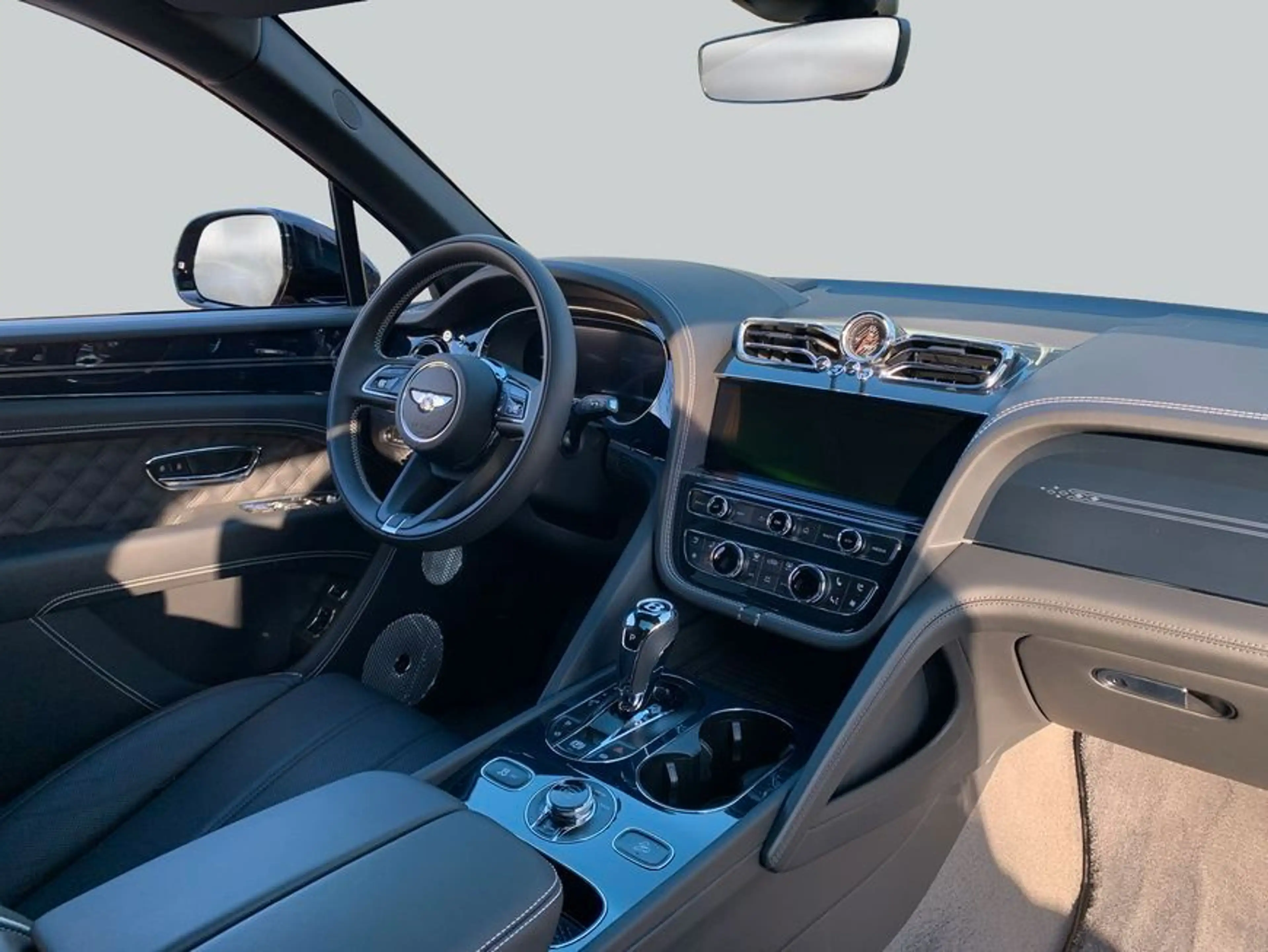 Bentley Bentayga S 404 kW, 5-türig — photo 2