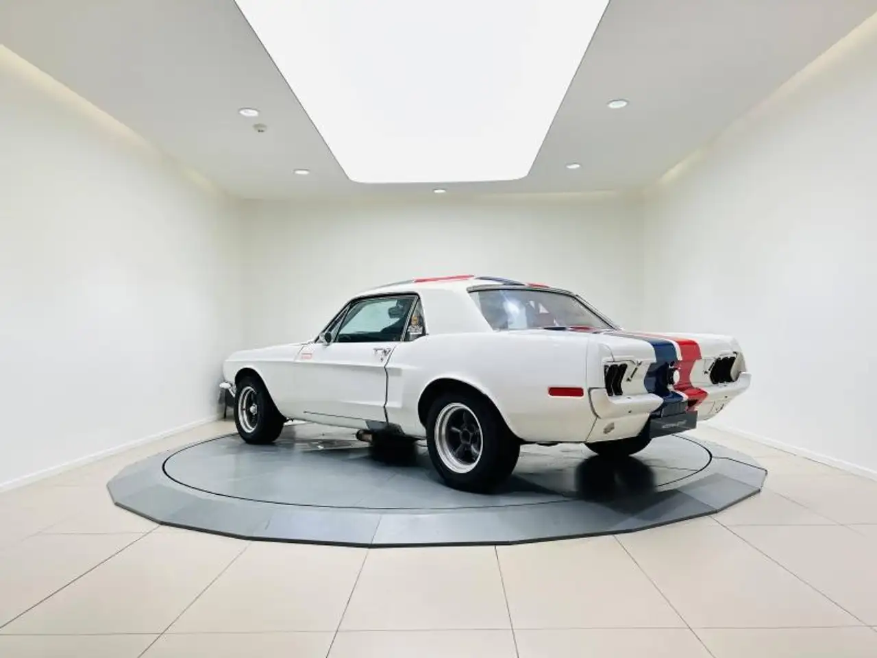 Ford Mustang Fastback, foto 10