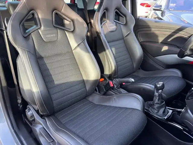 Opel Adam view 9