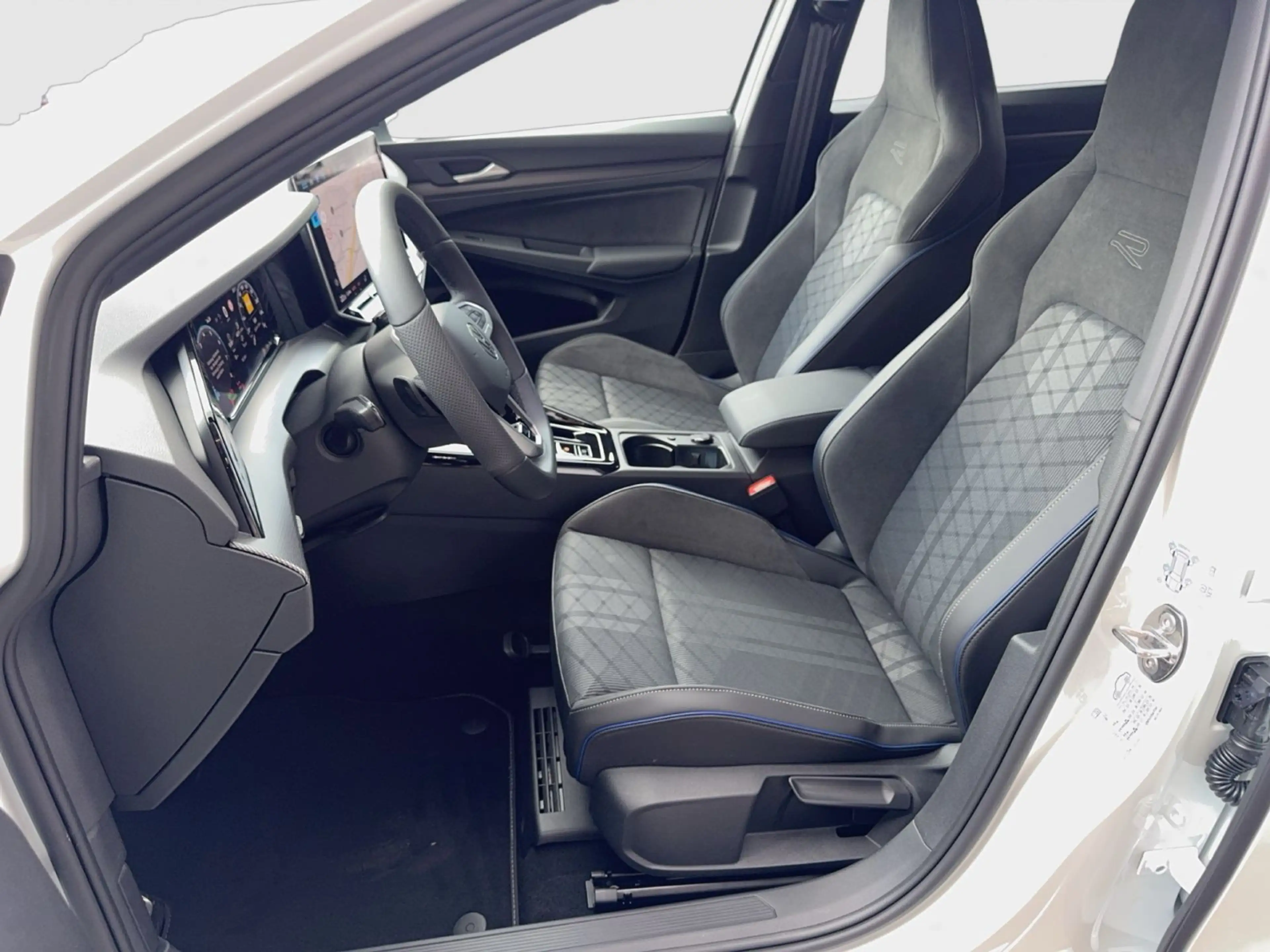 Volkswagen Golf Variant R-Line 1.5eTSI AHK MATRIX 360 H&K — photo 10