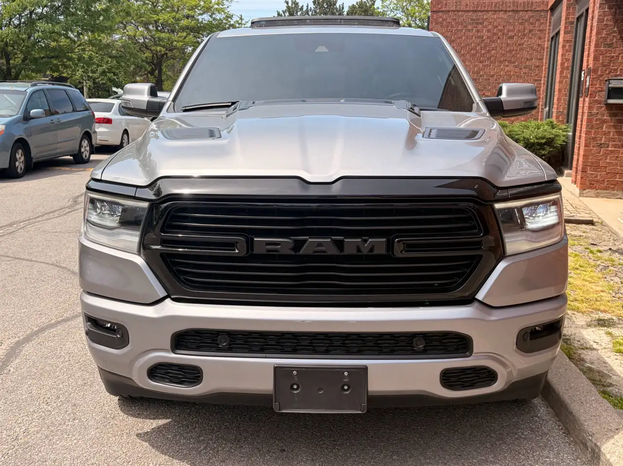 RAM 1500 снимка RAM 1500