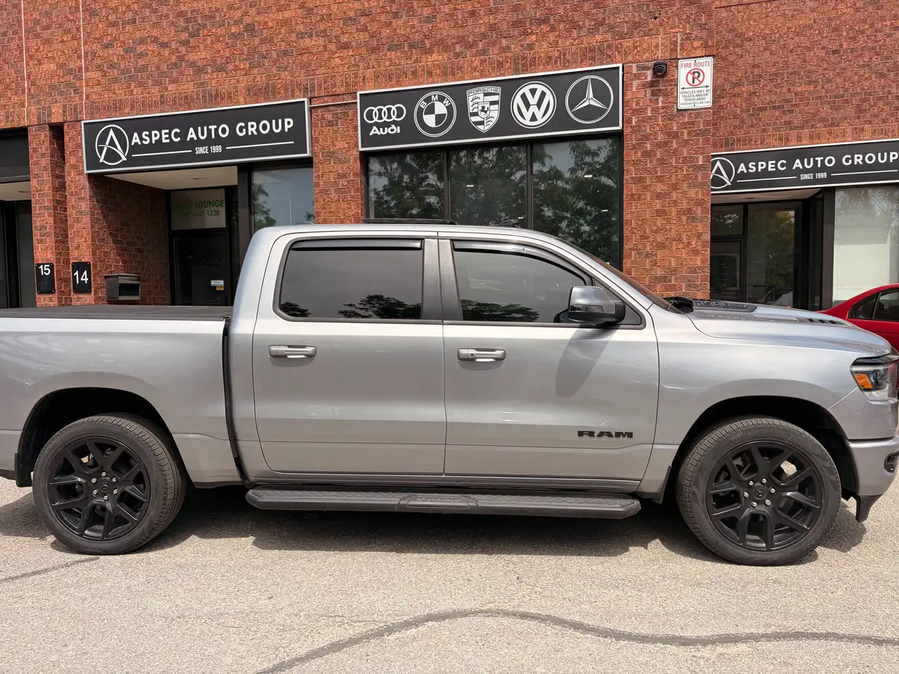 RAM 1500 снимка RAM 1500