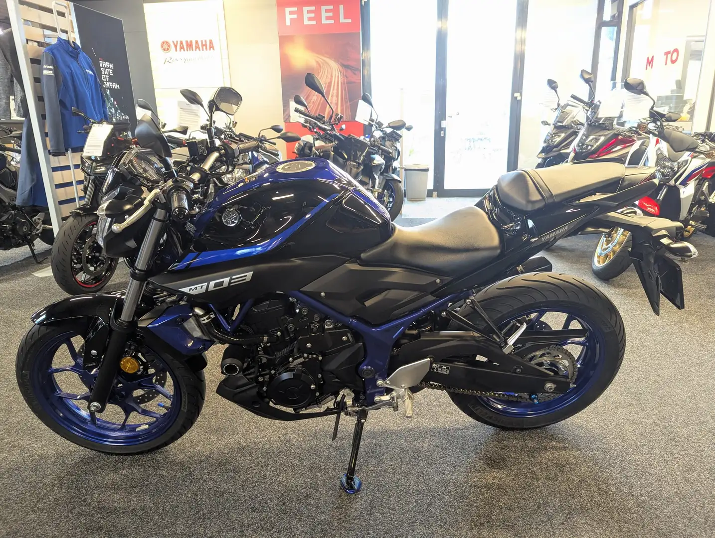 Yamaha MT-03 Blauw - 2
