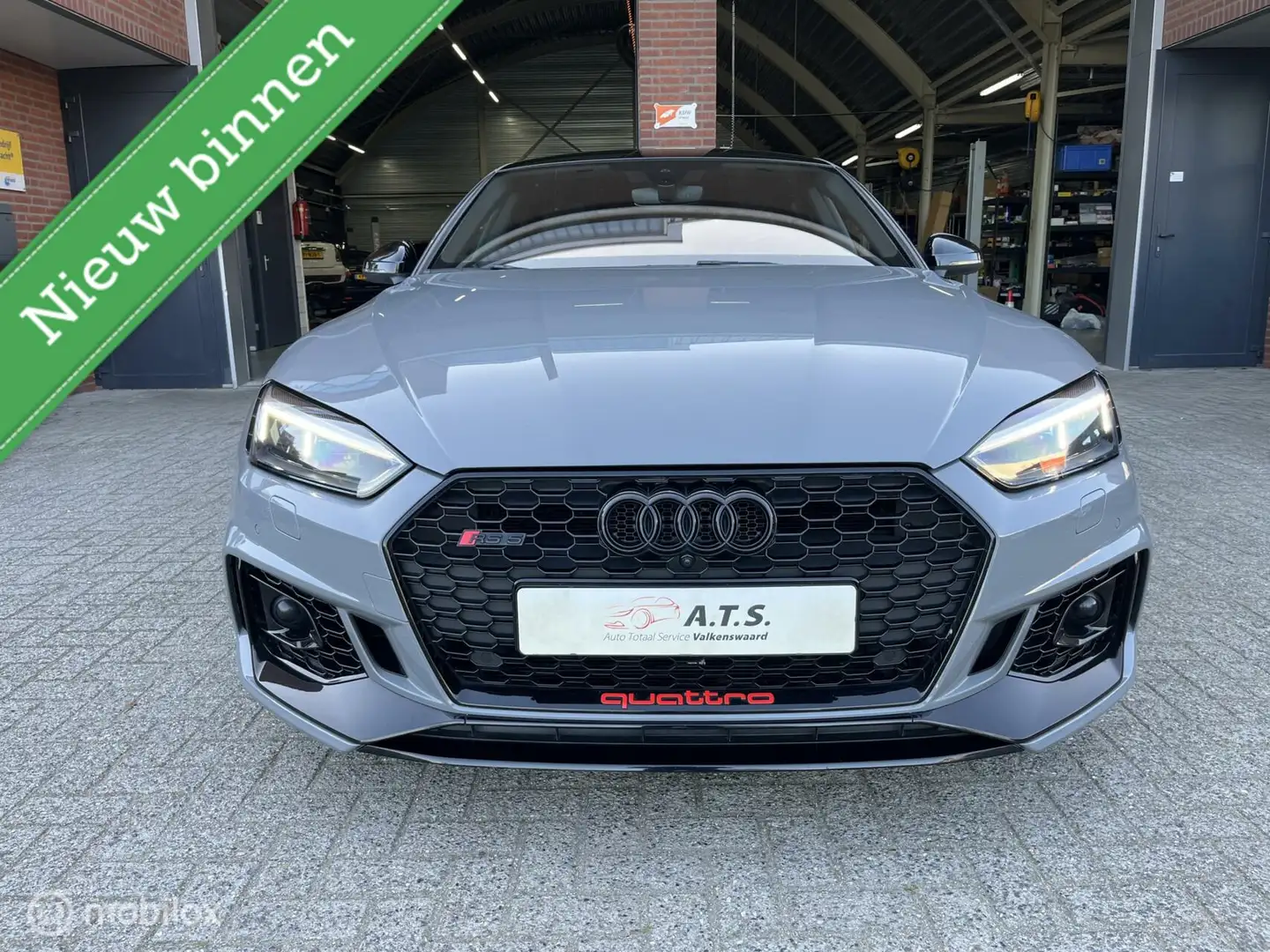 Audi RS5 2.9 TFSI RS 5 quattro Šedá - 2