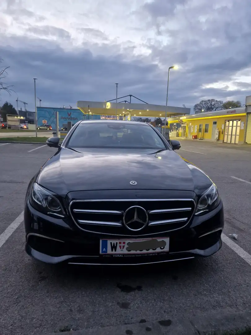 Mercedes-Benz E 220 E 220 d 4MATIC Avantgarde Aut. - 1