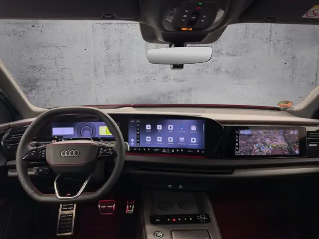 Audi Q7 view 12
