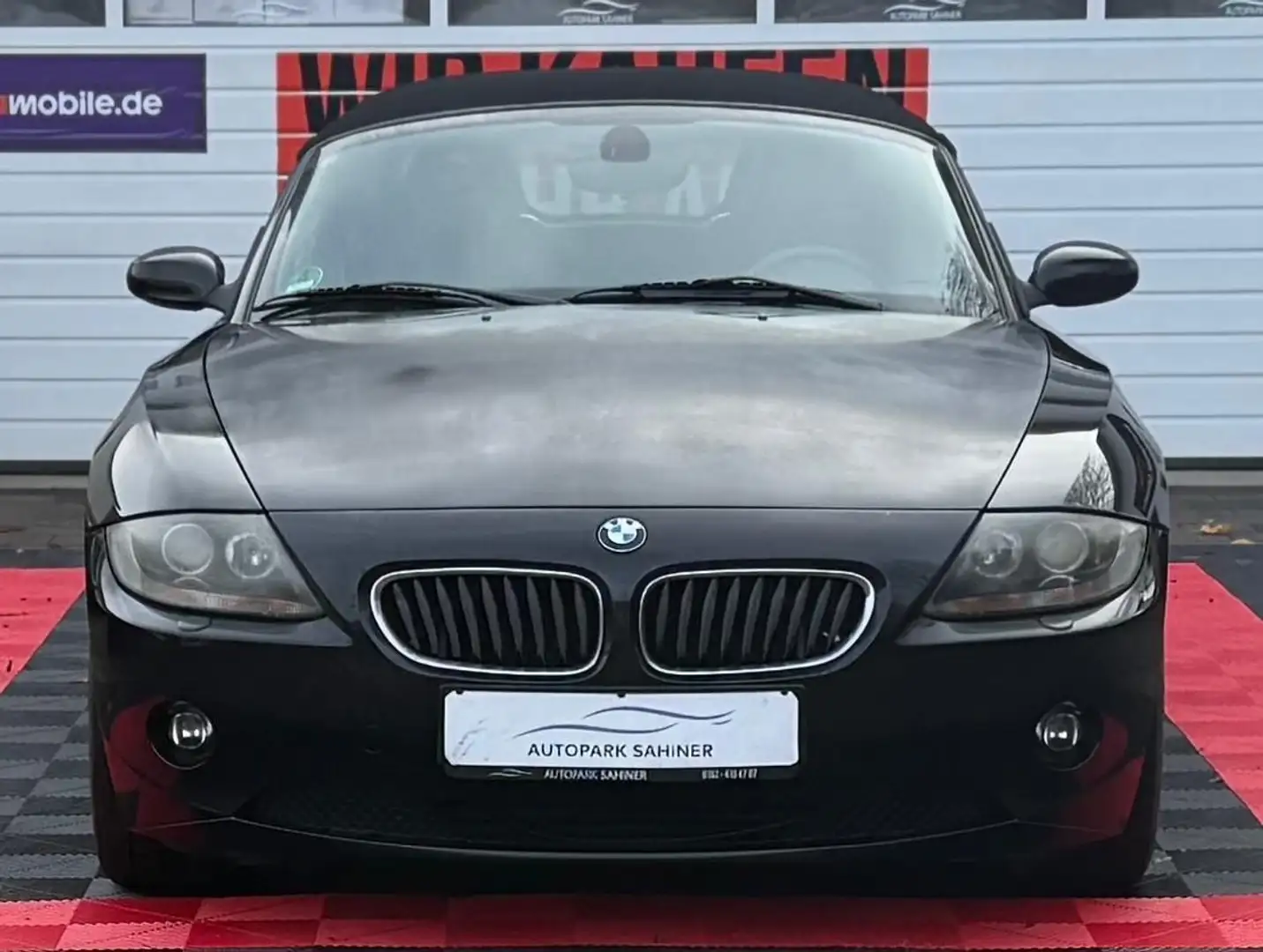 BMW Z4 Roadster 2.2i*VOLLLEDER* Schwarz - 2