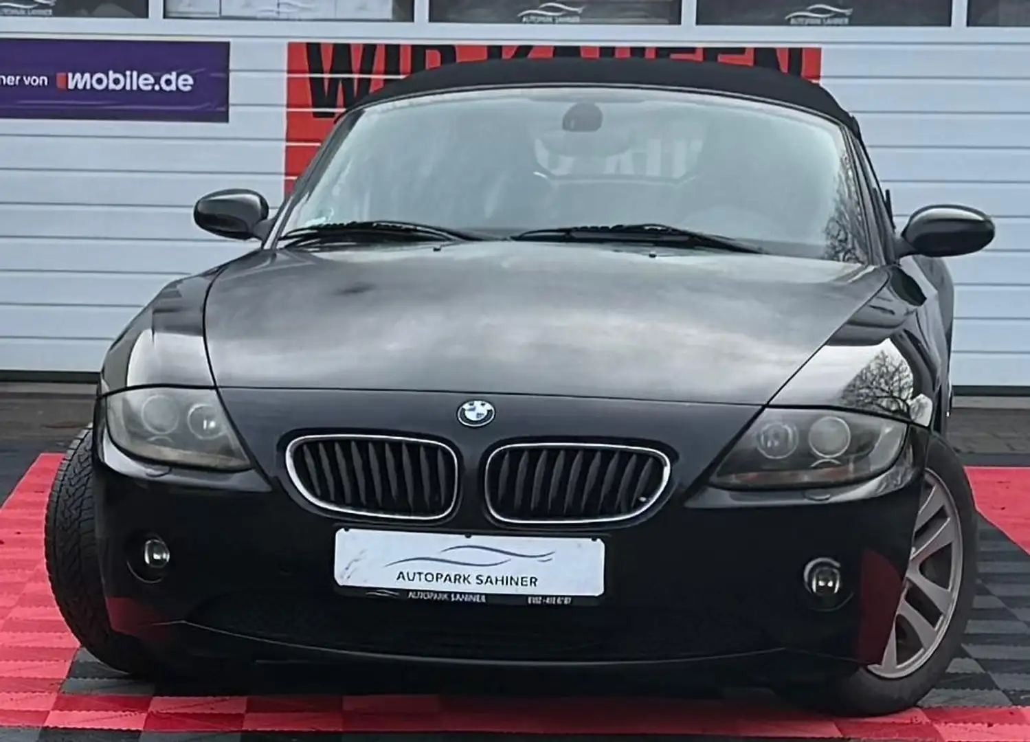 BMW Z4 Roadster 2.2i*VOLLLEDER* Schwarz - 1