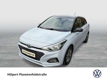 1.2 YES! Plus CAM NAVI ALU SITZHEIZUNG