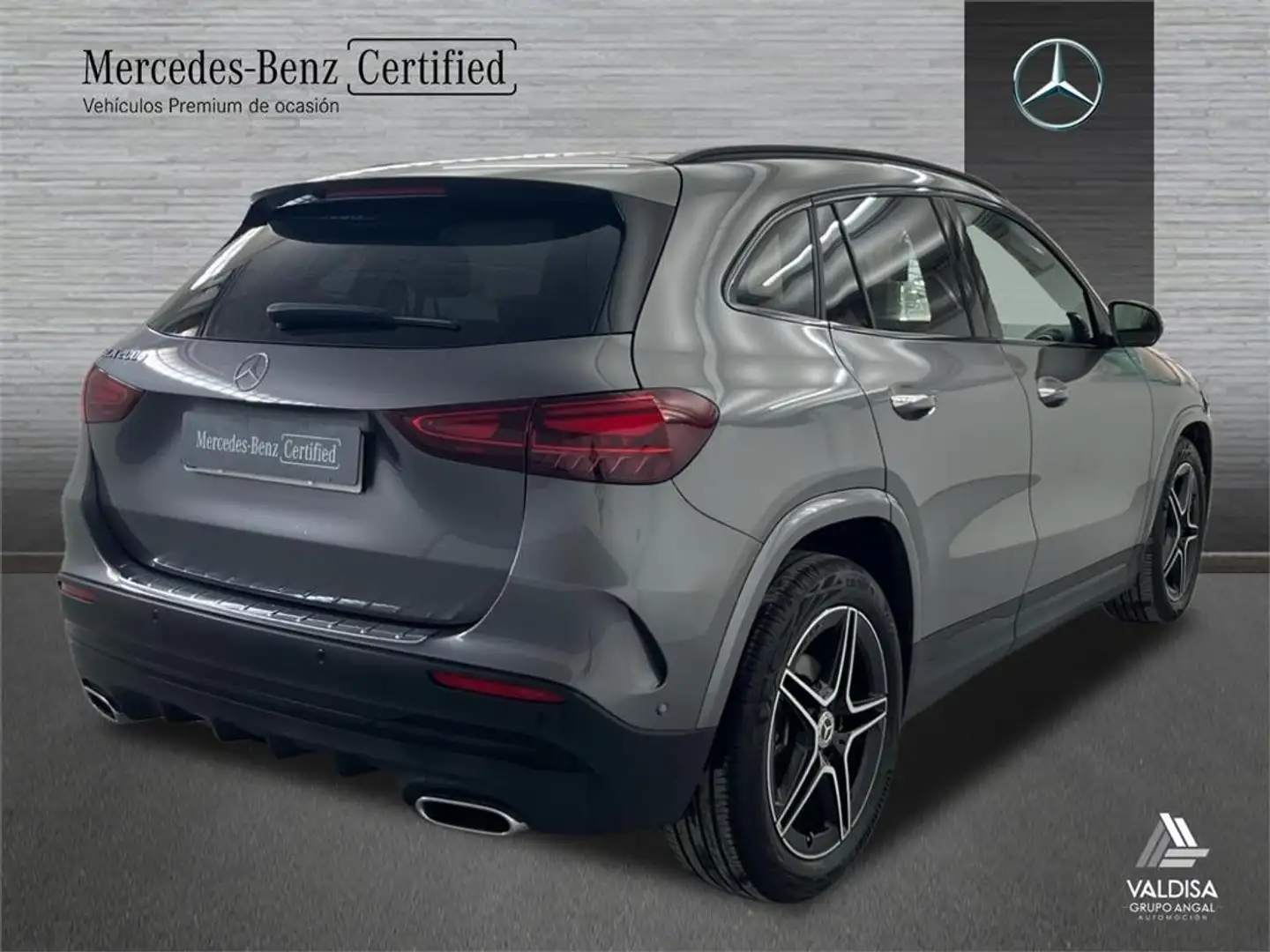 Mercedes-Benz GLA 200 d - 2