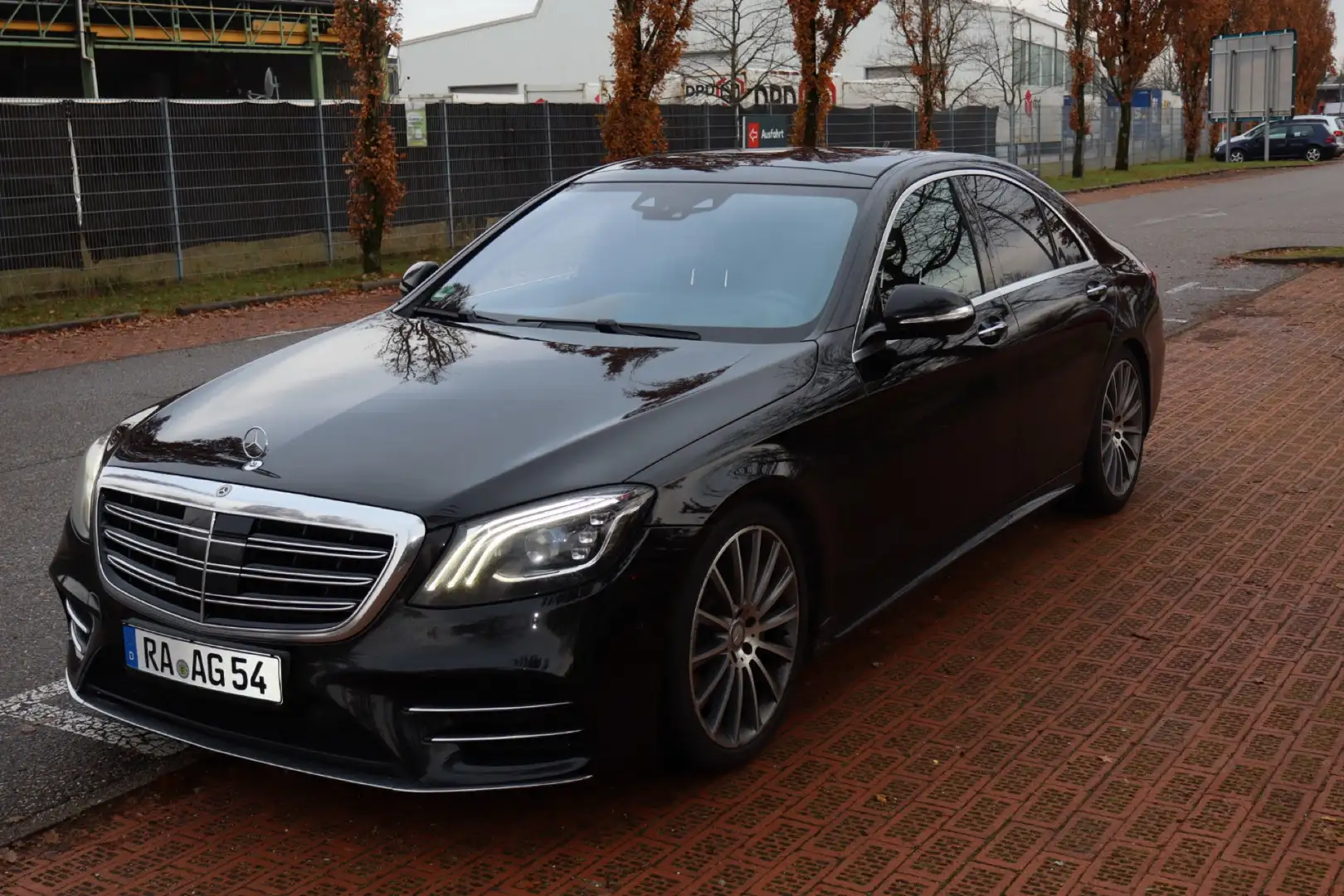 Mercedes-Benz S 400 Mercedes-Benz S 400d Schwarz - 1