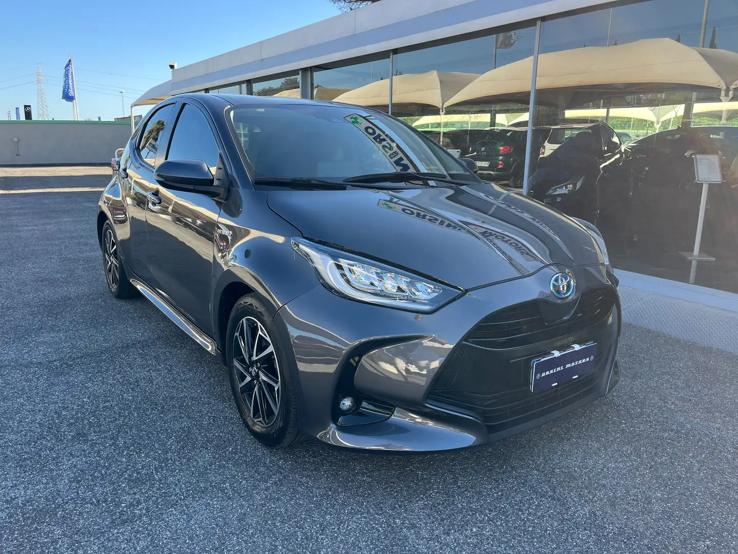 Toyota Yaris Yaris 2020 1.5h Trend Grigio - 1
