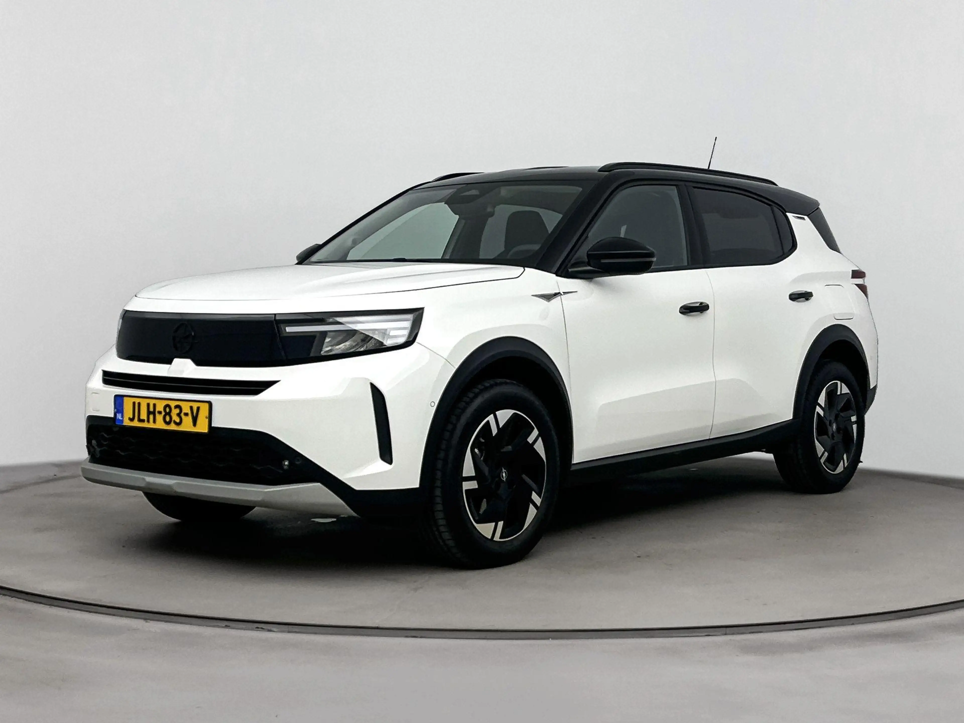 Opel Frontera 1.2 TURBO HYBRID GS | TWO TONE | CLIMA | CAMERA | — photo 8