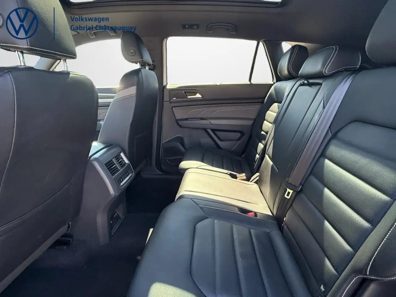 Volkswagen Atlas снимка Volkswagen Atlas
