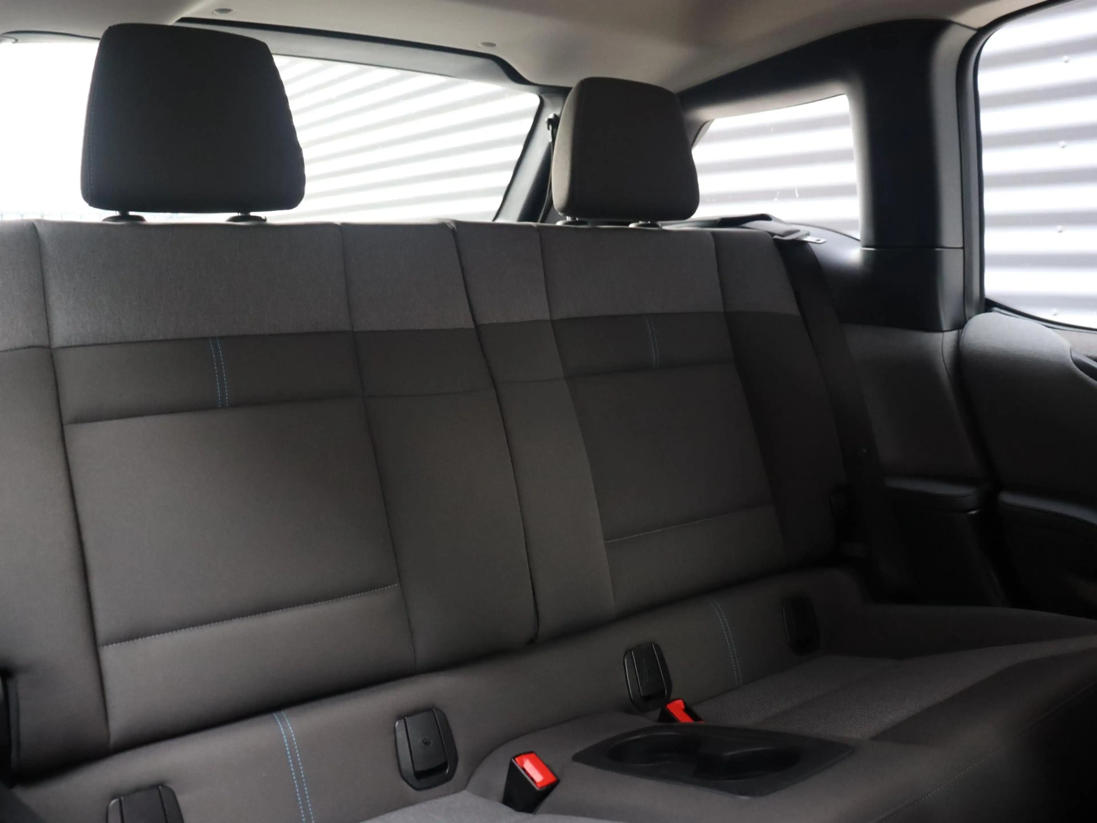 BMW i3 S 120Ah | Navi Prof. | Verwarmbare Voorstoelen | C — photo 11
