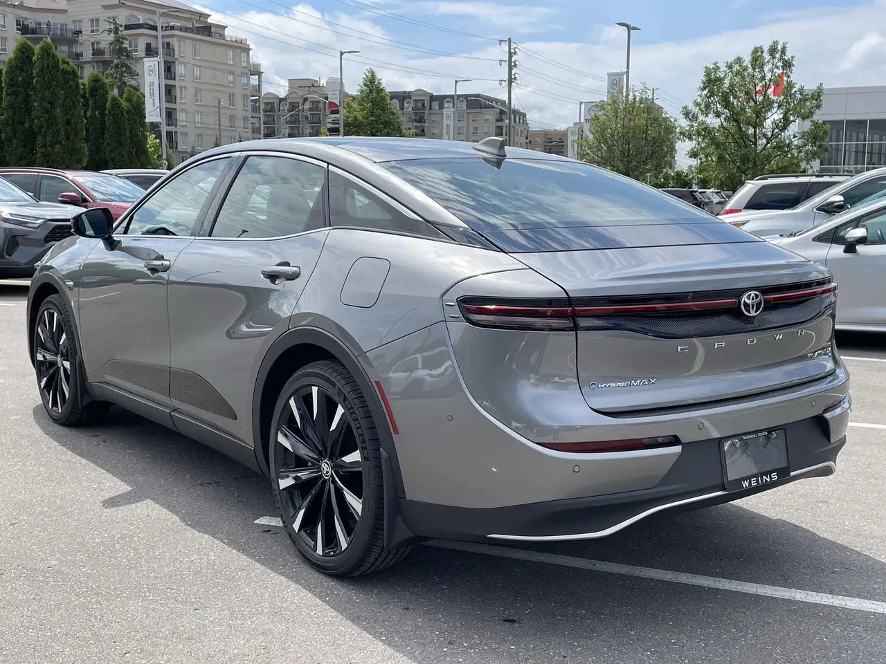 Toyota Crown снимка Toyota Crown