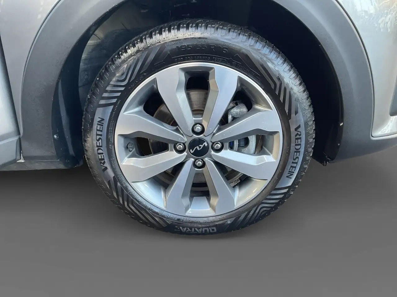 Kia Stonic 1.0 T-GDI Vision +DCT+Navi+R.Kam+Alwetter+ 14