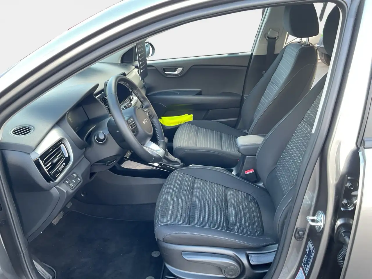 Kia Stonic 1.0 T-GDI Vision +DCT+Navi+R.Kam+Alwetter+ 8