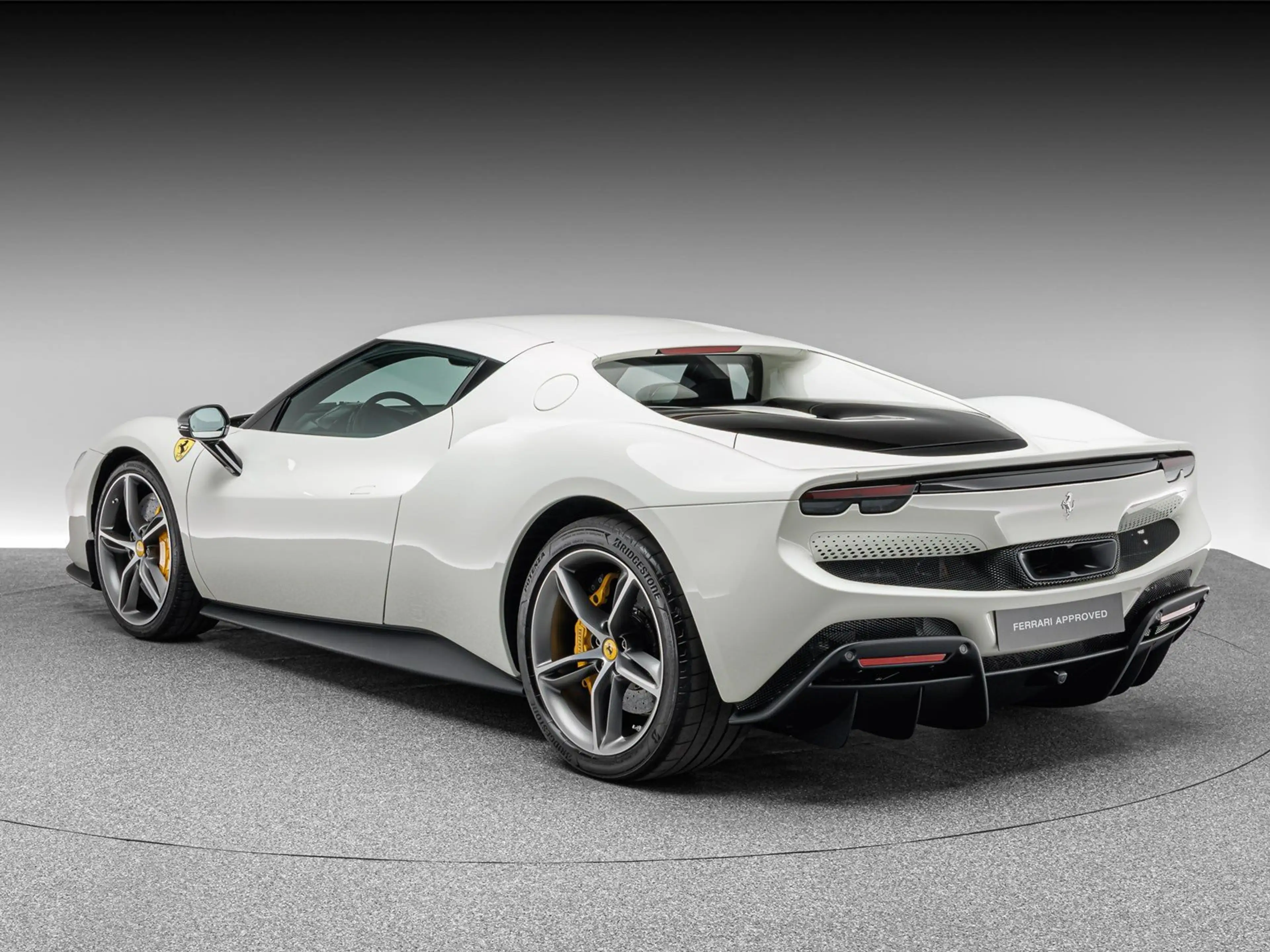 Ferrari 296 GTB — photo 3