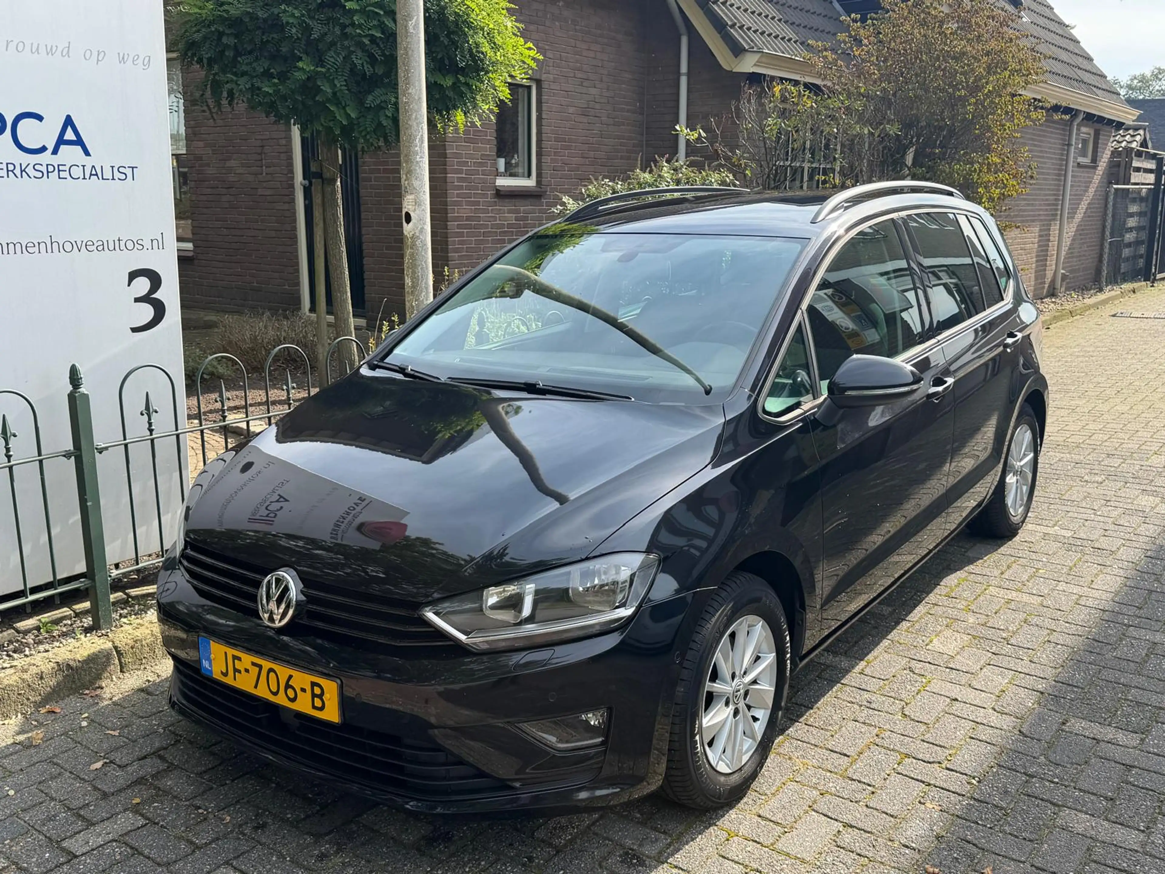 Volkswagen Golf Sportsvan 1.2 TSI Highline — photo 3