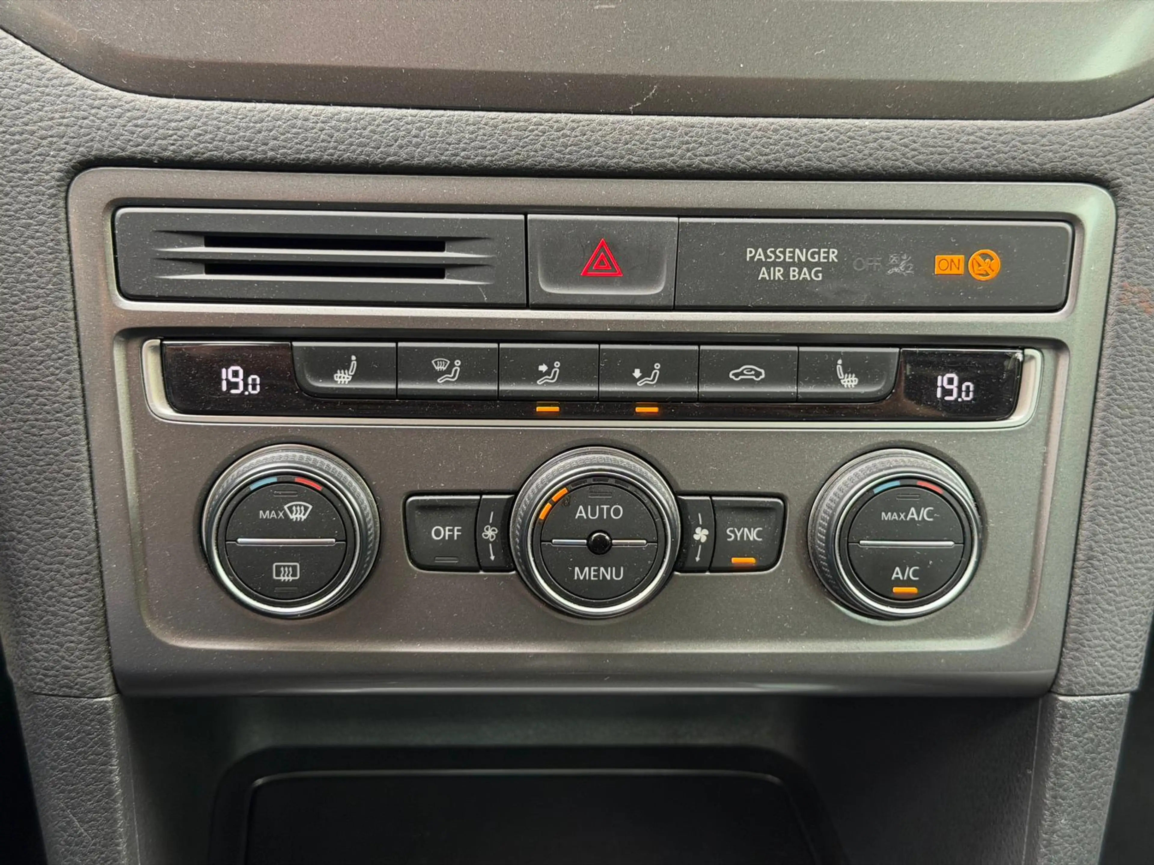 Volkswagen Golf Sportsvan 1.2 TSI Highline — photo 29