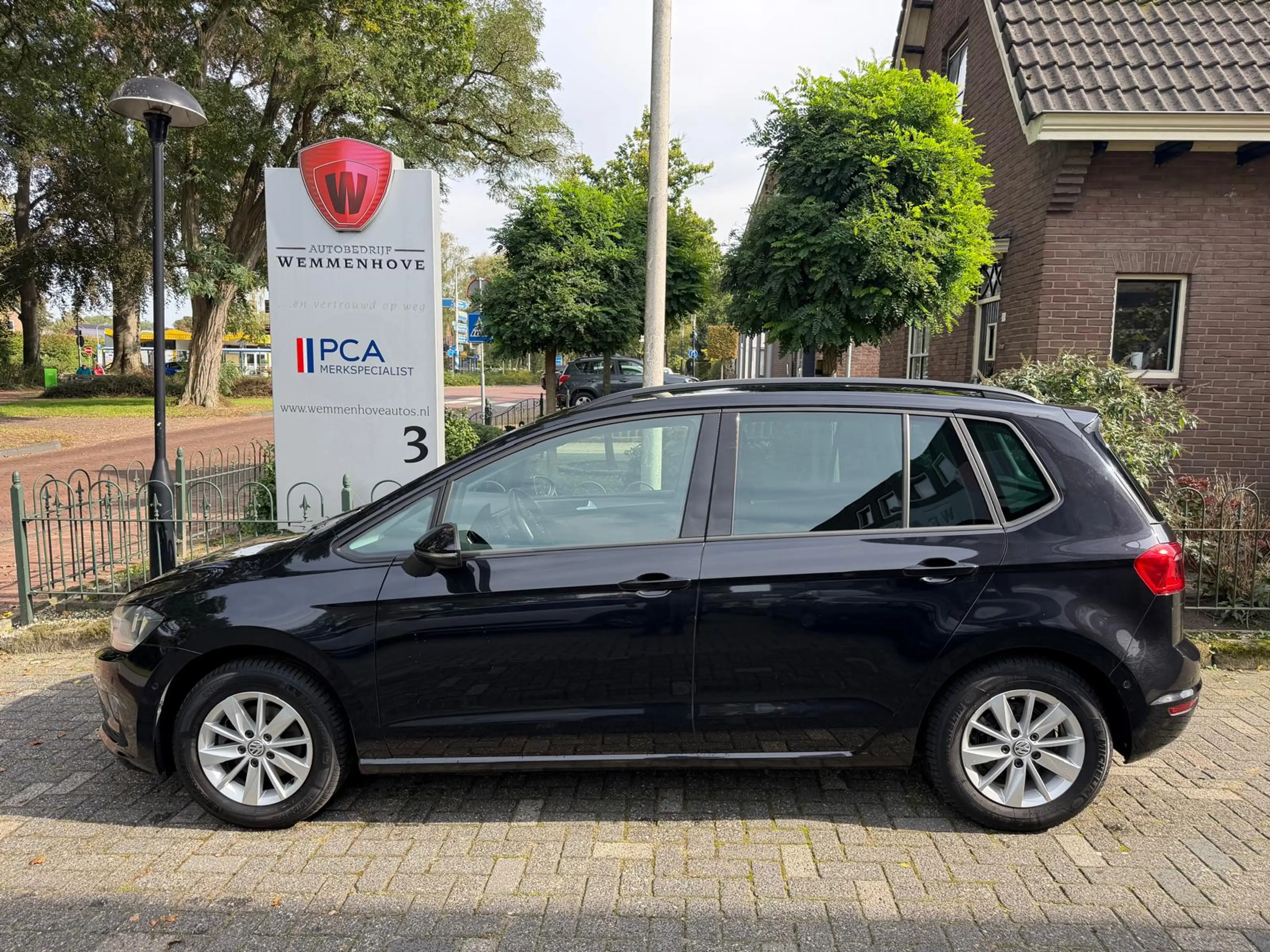 Volkswagen Golf Sportsvan 1.2 TSI Highline — photo 9