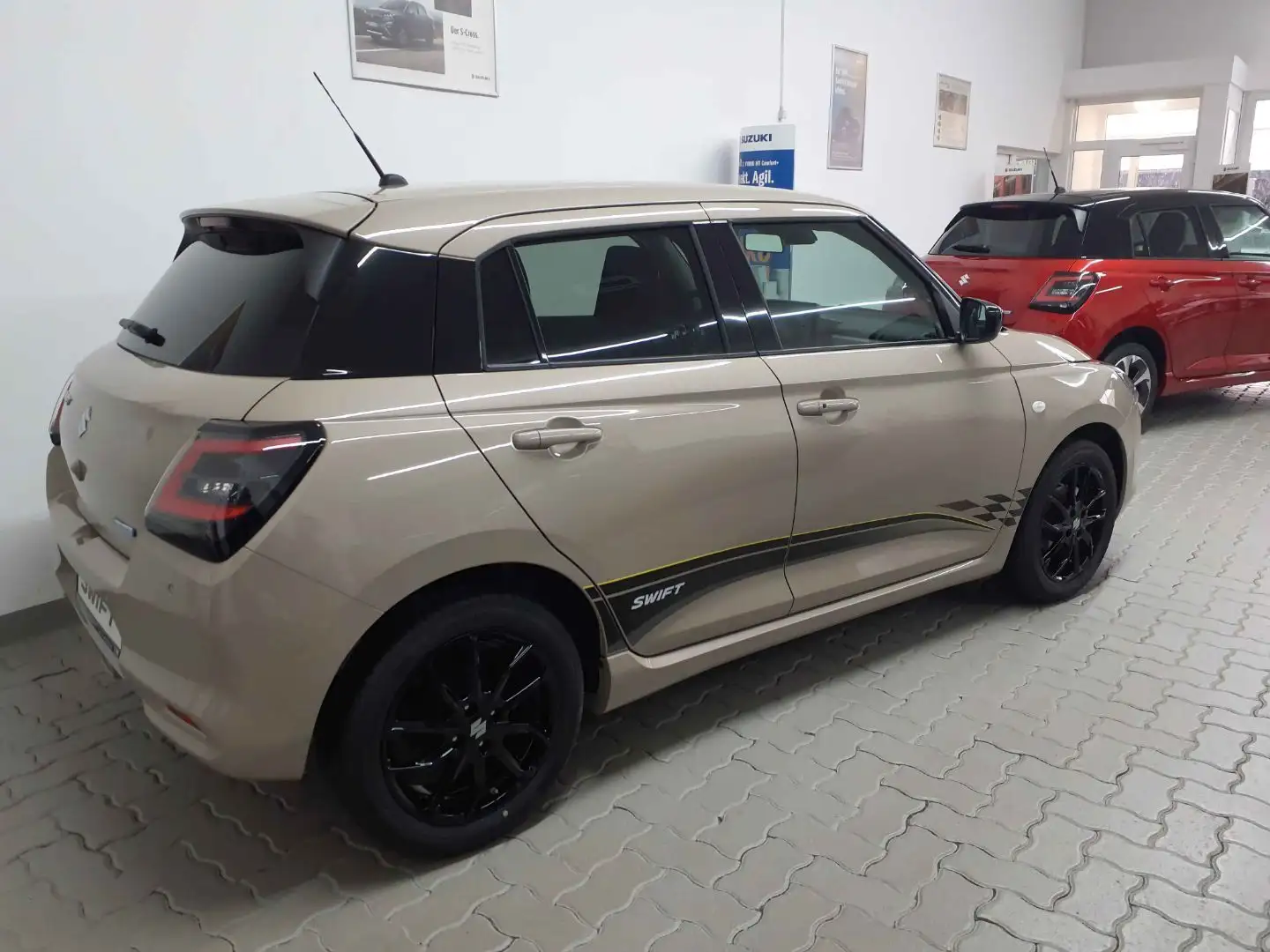 Suzuki Swift 1,2 4x2 Comfort Hybrid *6 Jahre Garantie* Beige - 2