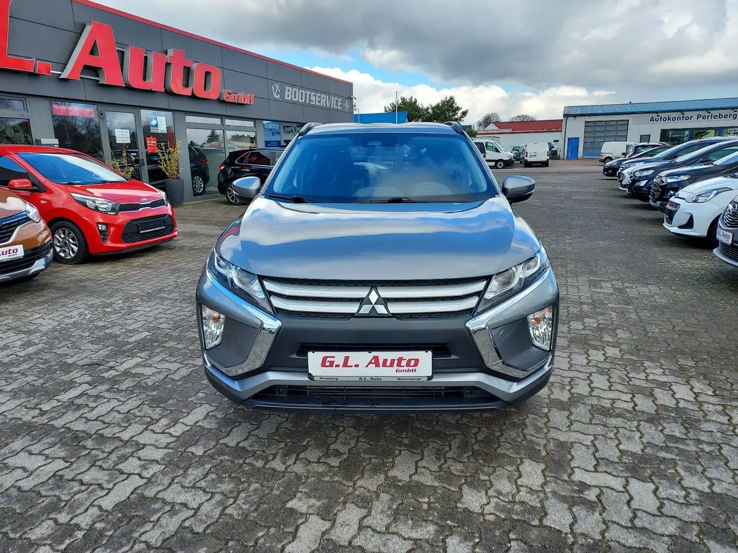 Mitsubishi Eclipse Cross /NAVI(SMARTLINK)/AHK/TEMPO/KLIMAAUT Gris - 2
