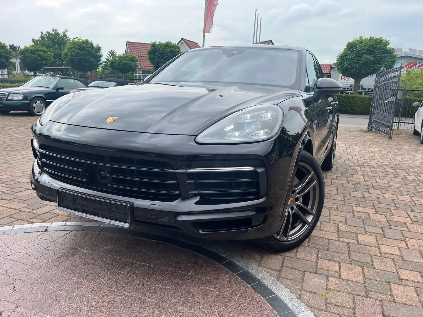 Porsche Cayenne E-Hybrid Soft Chrono Panorama ACC Schwarz - 1