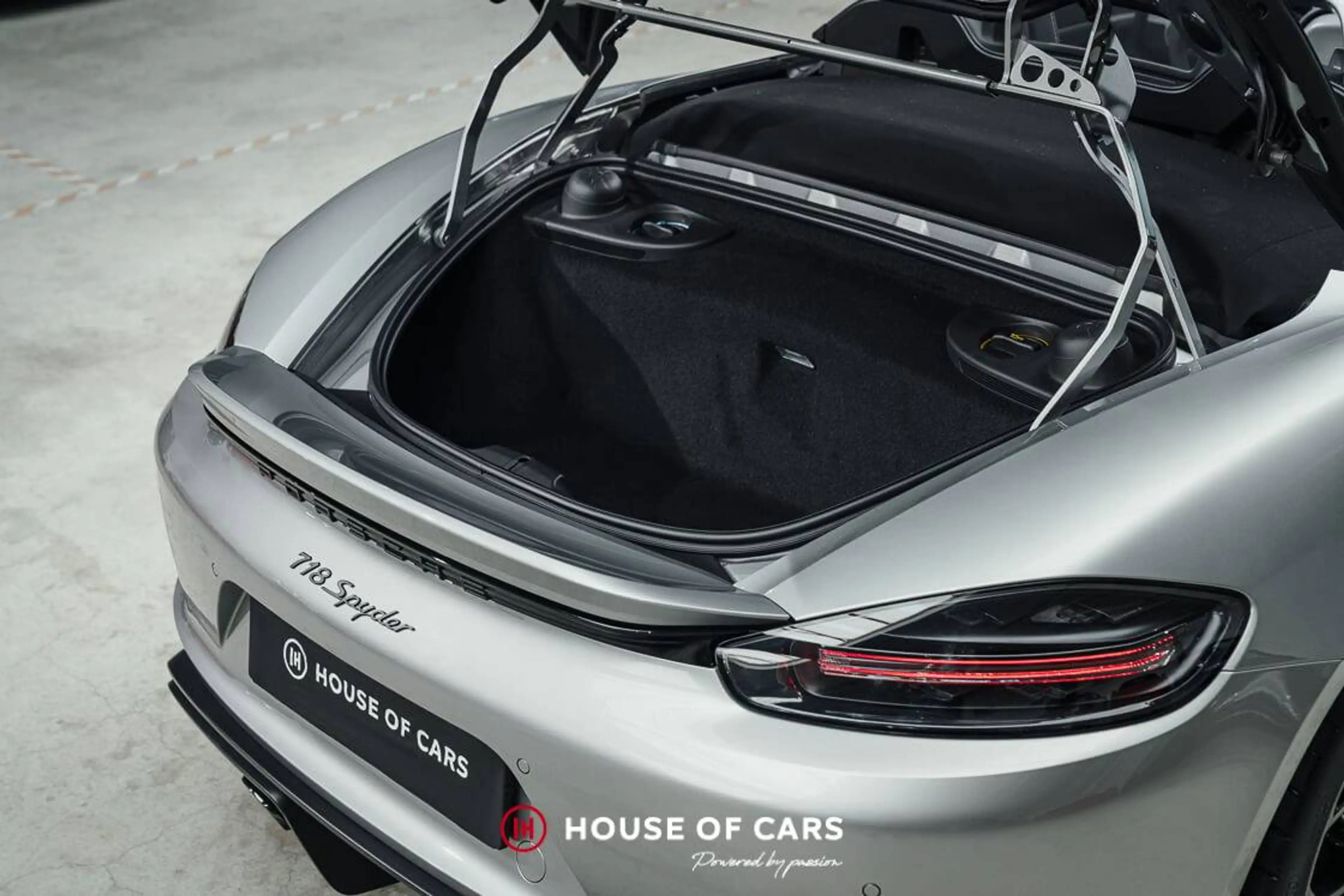 Porsche 718 Spyder Lots of X options - As new — photo 13