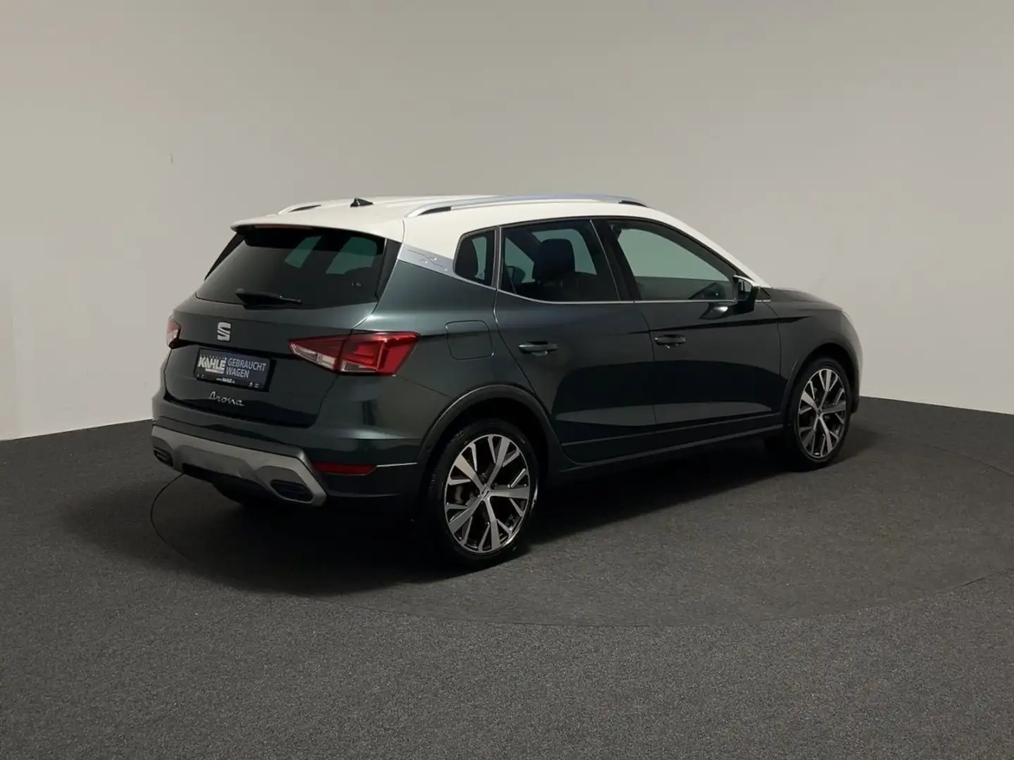 SEAT Arona 1.0 TSI DSG Xperience Klima Navi Rückfahrkamera Grau - 2