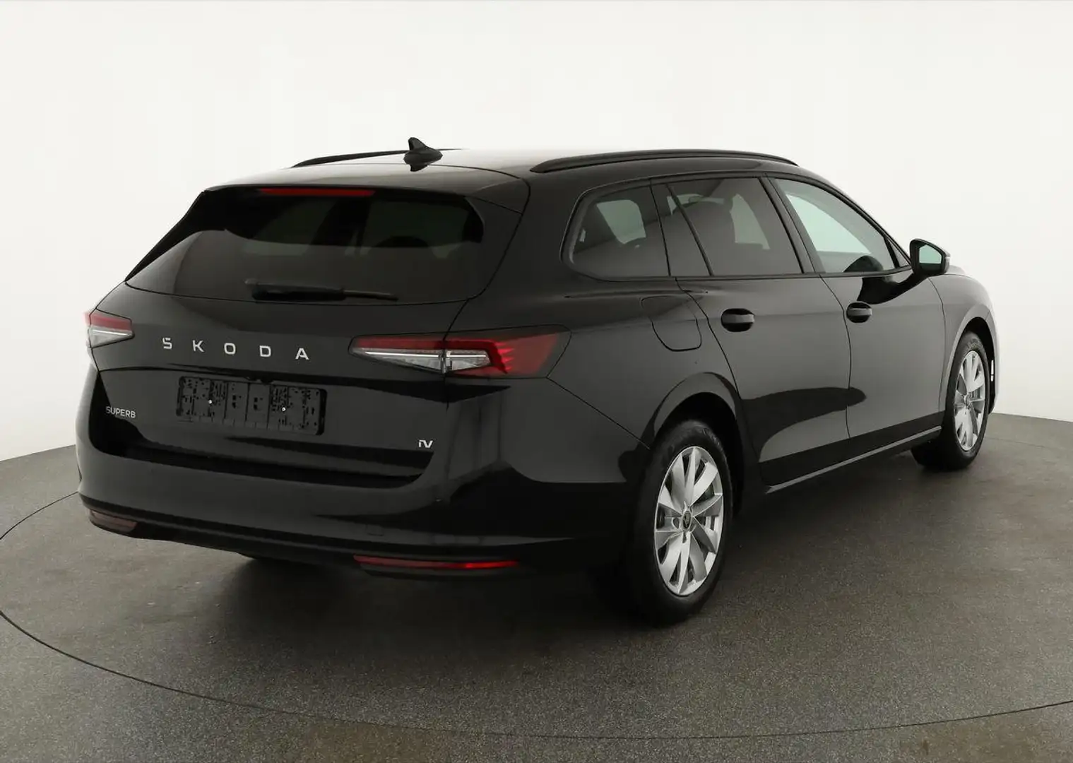 Skoda Superb Combi 1.5 TSI iV 150kW Selection DSG Selection,... Schwarz - 2