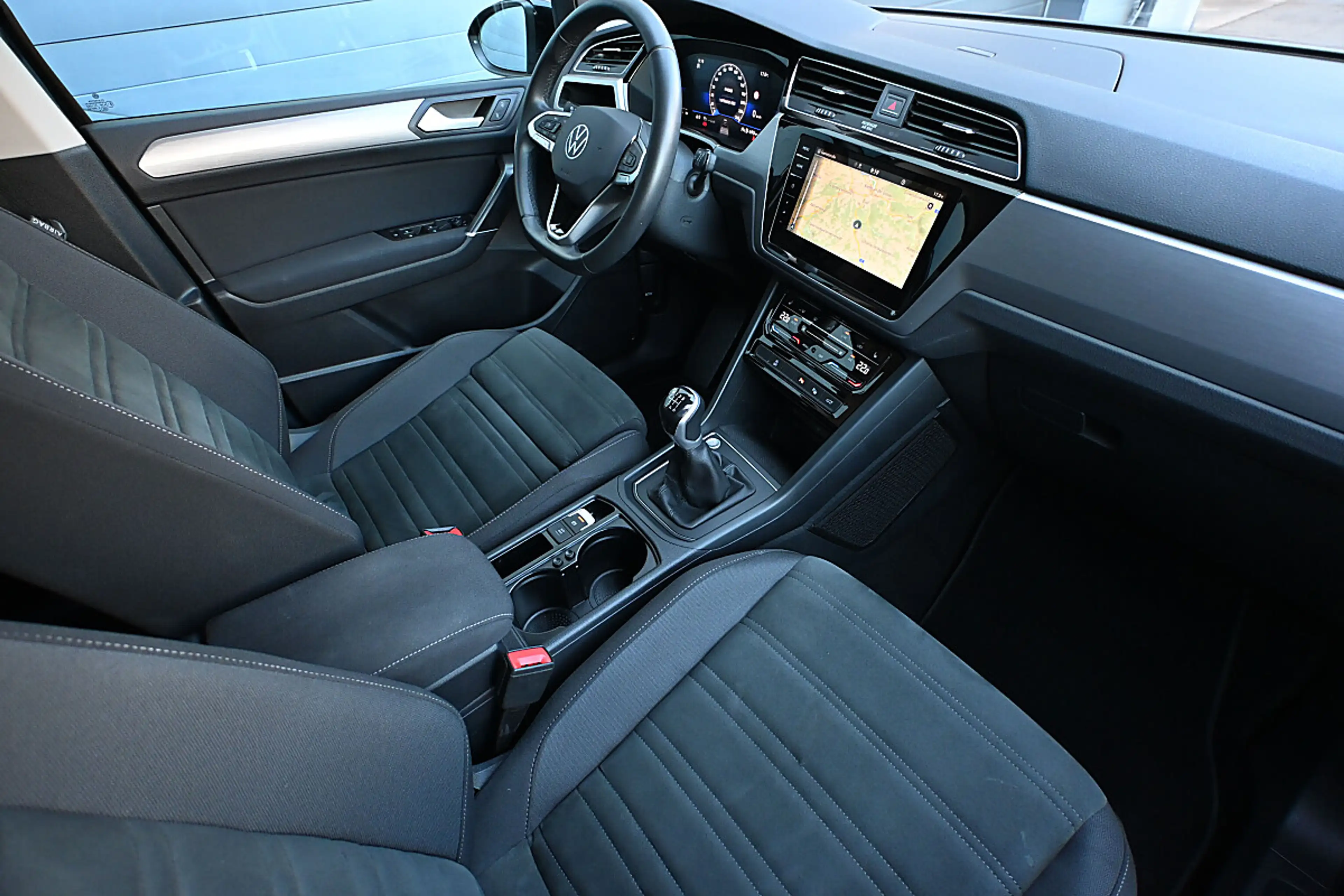 Volkswagen Touran Comfortline 2,0 TDI ACC, LED, Navi, eKlappe, To... — photo 4