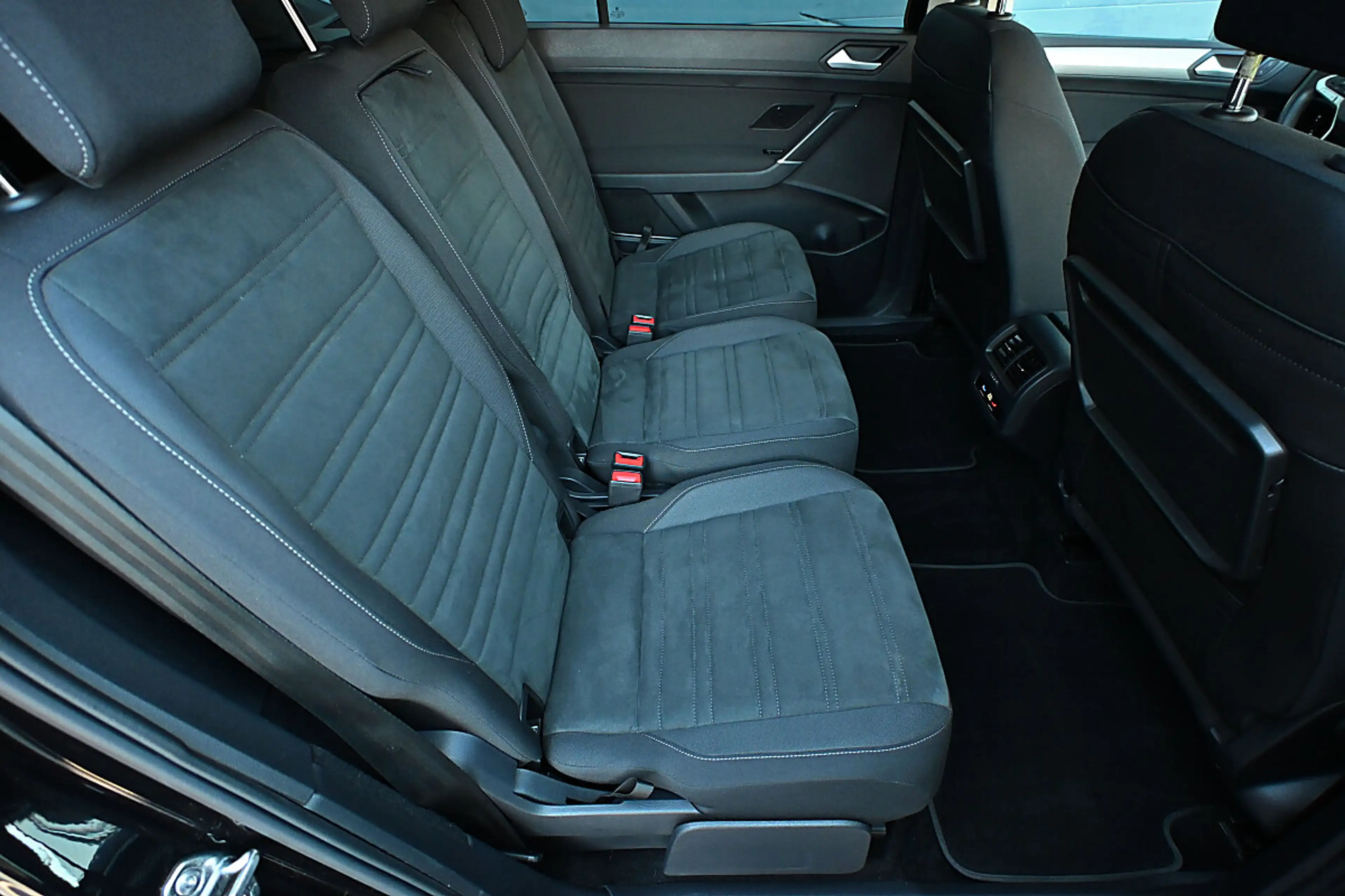 Volkswagen Touran Comfortline 2,0 TDI ACC, LED, Navi, eKlappe, To... — photo 11